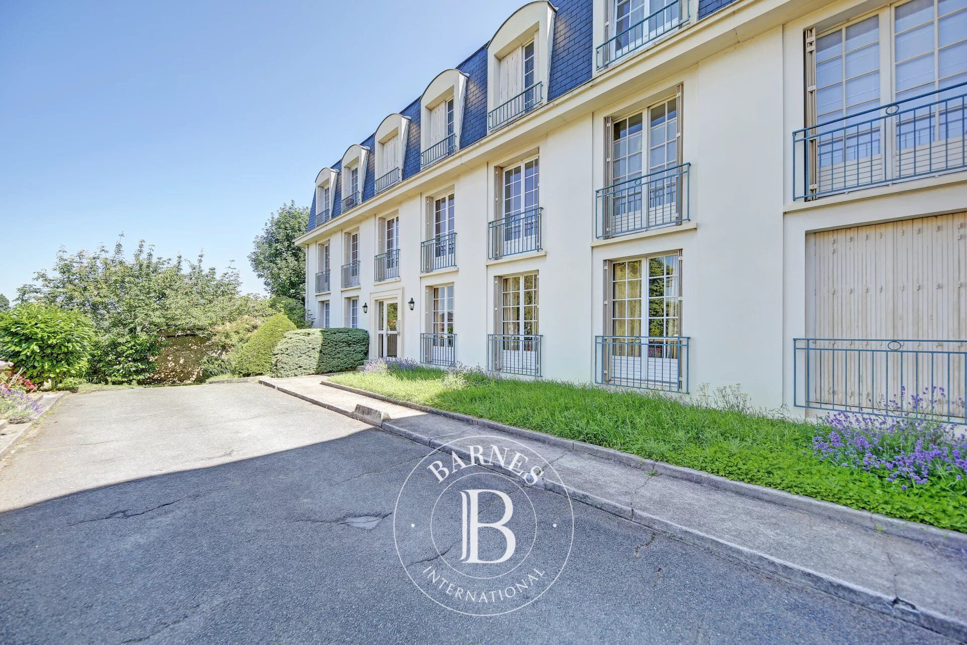 Versailles Notre-Dame / Ermitage - Fully renovated 3-bed apartment - Unobstructed view - picture 1