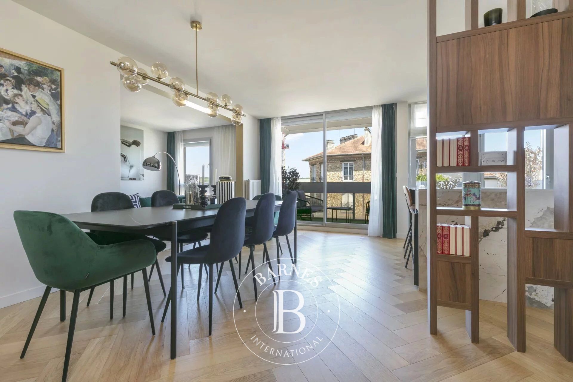 Le Chesnay limite Versailles - Lisière du Plateau Saint-Antoine - Superbe appartement rénové  en 2021 - 3 chambres  -  2 places de parking (en option) - Ascenseur - picture 3