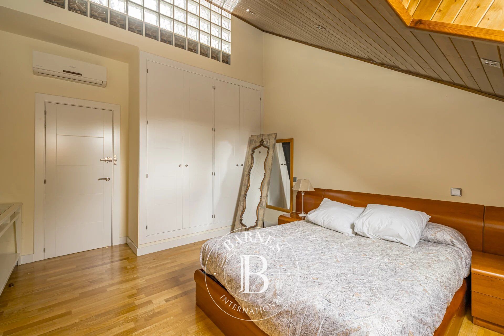 Ev Madrid - picture 7