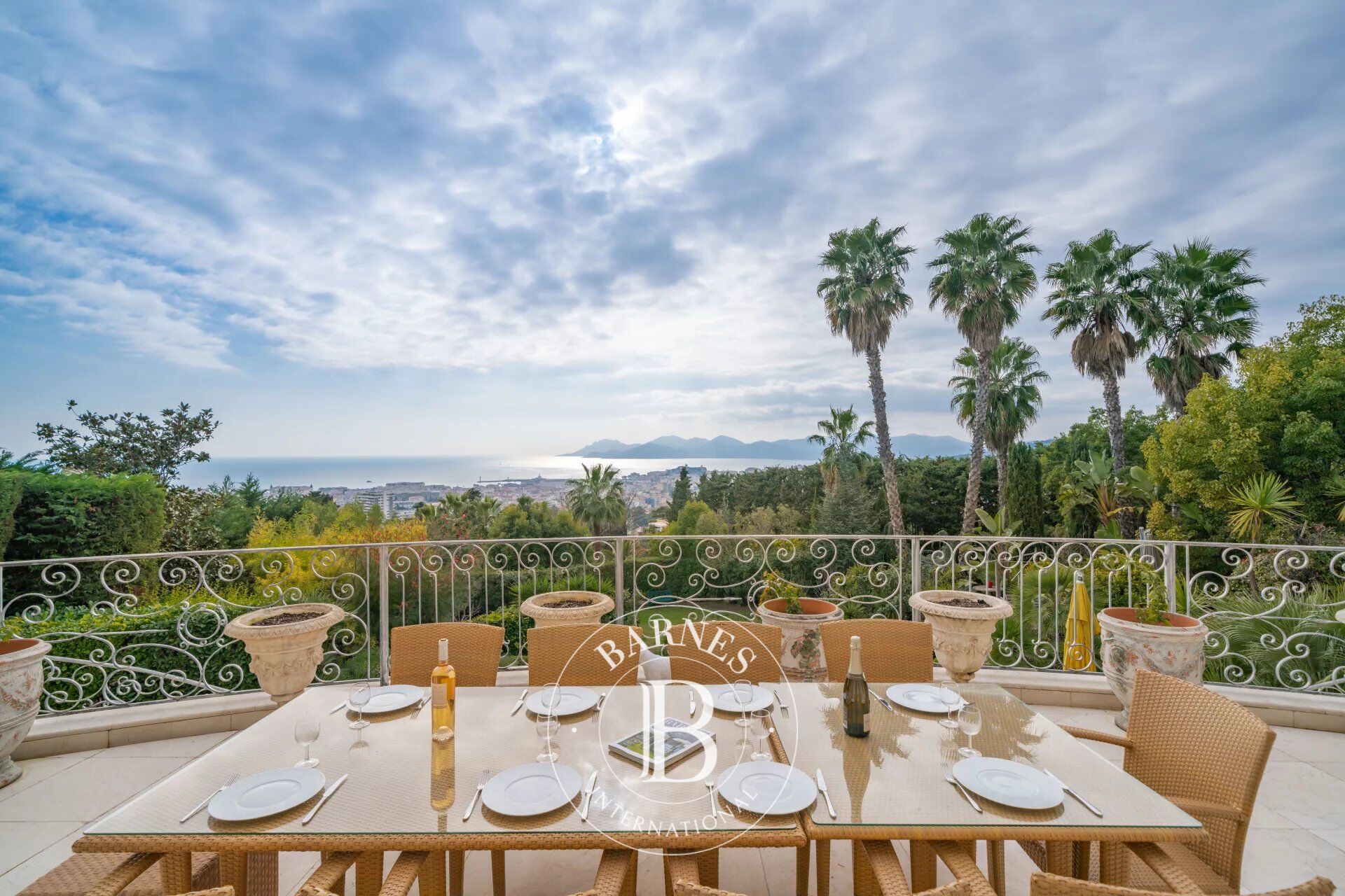 Villa Cannes - picture 3