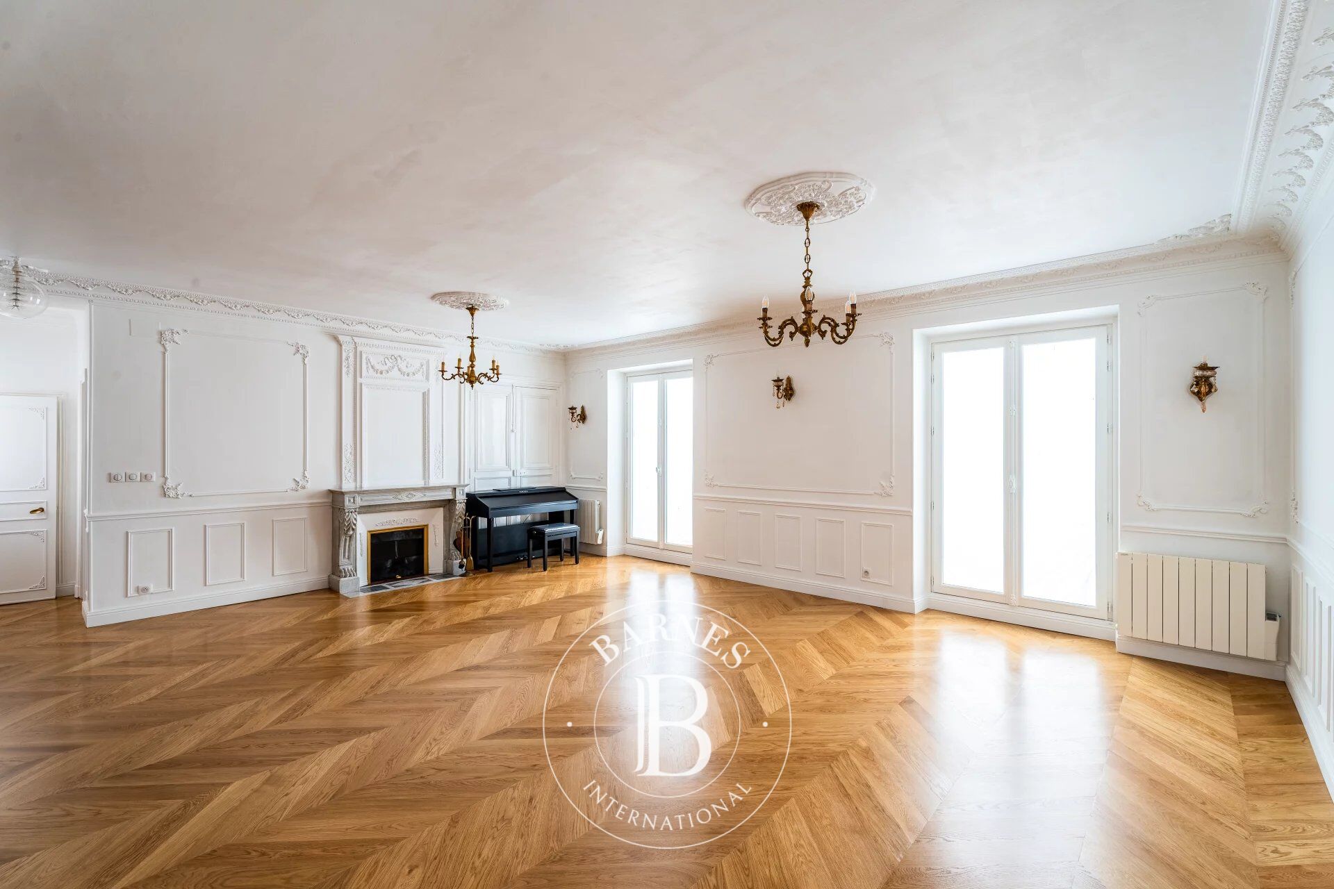 Vente appartement -  Paris 4 - Rivoli - 3 Chambres - Ascenseur - Balcon - picture 2