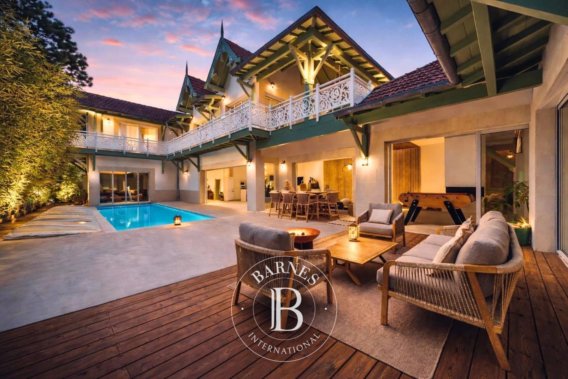 Villa Arcachon - picture 1