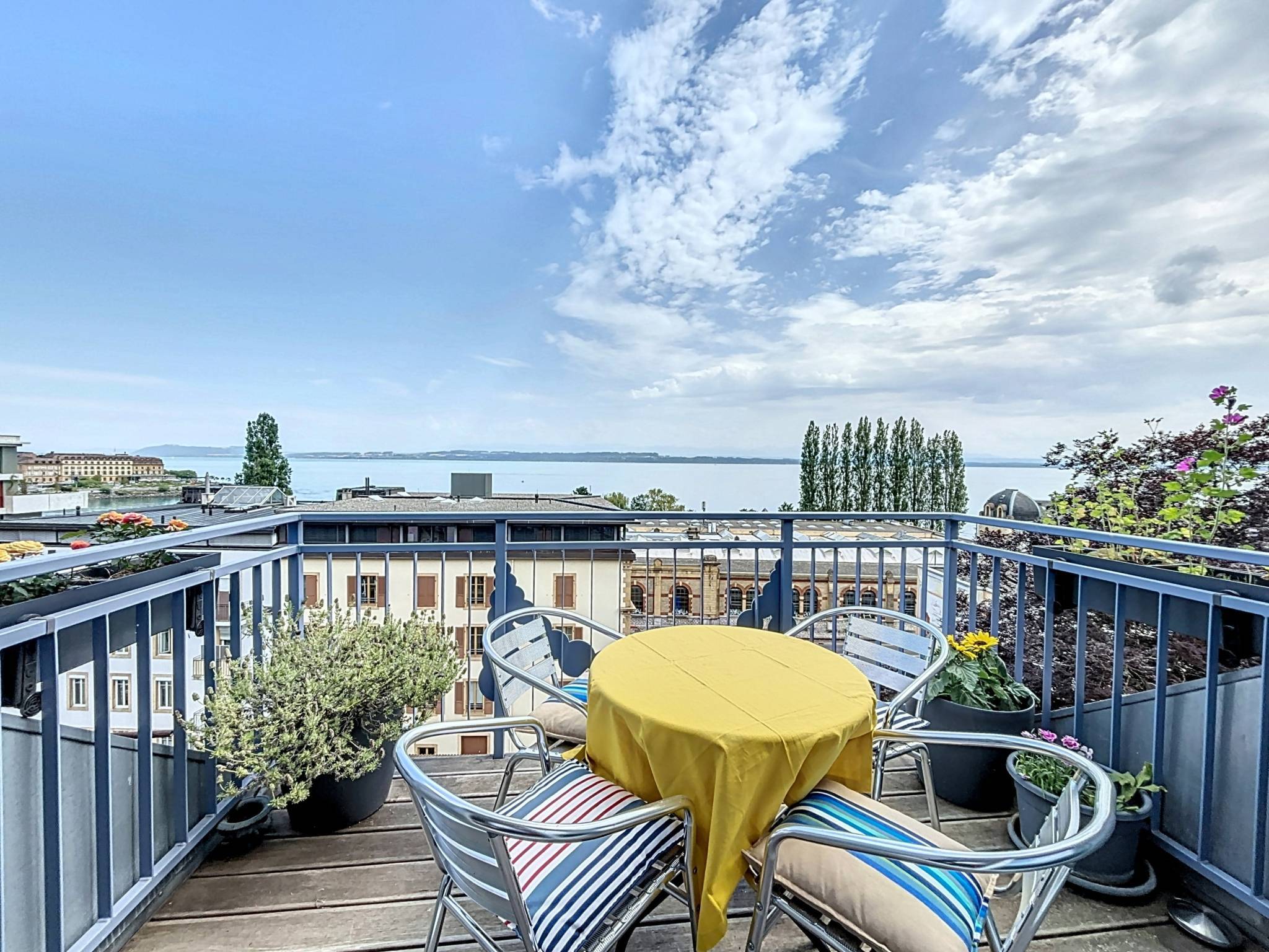 Duplex avec vue panoramique sur le lac et les Alpes - picture 1