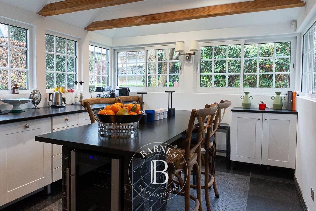 VILLA DEAUVILLE - 7 GUESTS - SAUNA AND GARDEN - picture 2