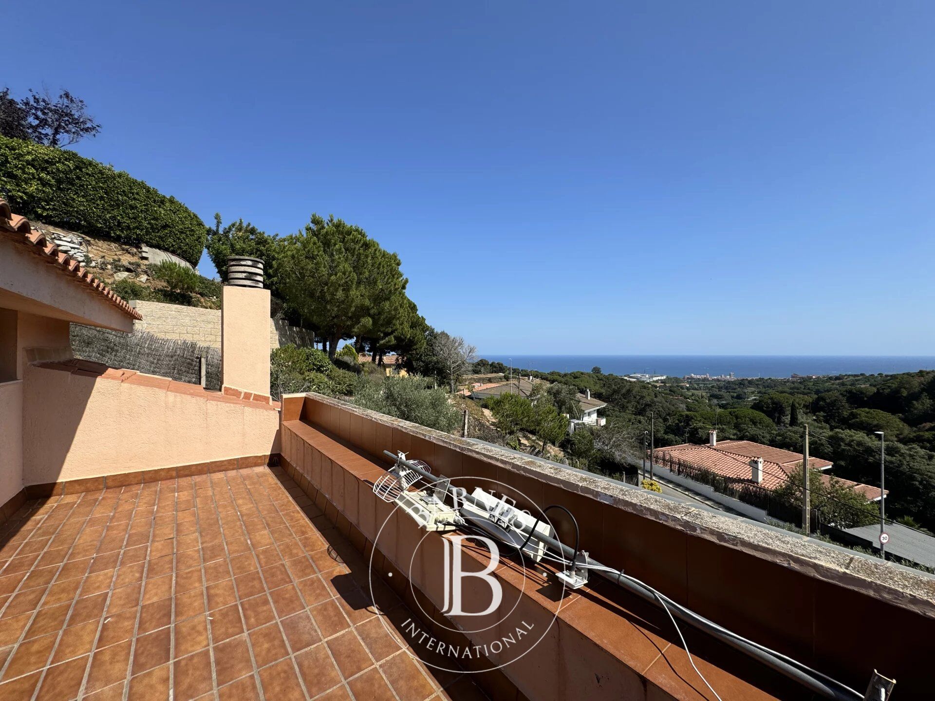 Maison avec vue sur la mer à Valldeix, Mataró. - picture 3