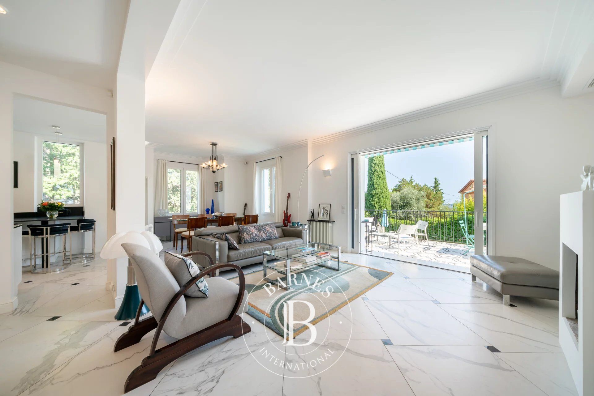 CANNES PETIT JUAS - VILLA ART DECO - 4 CHAMBRES - picture 3
