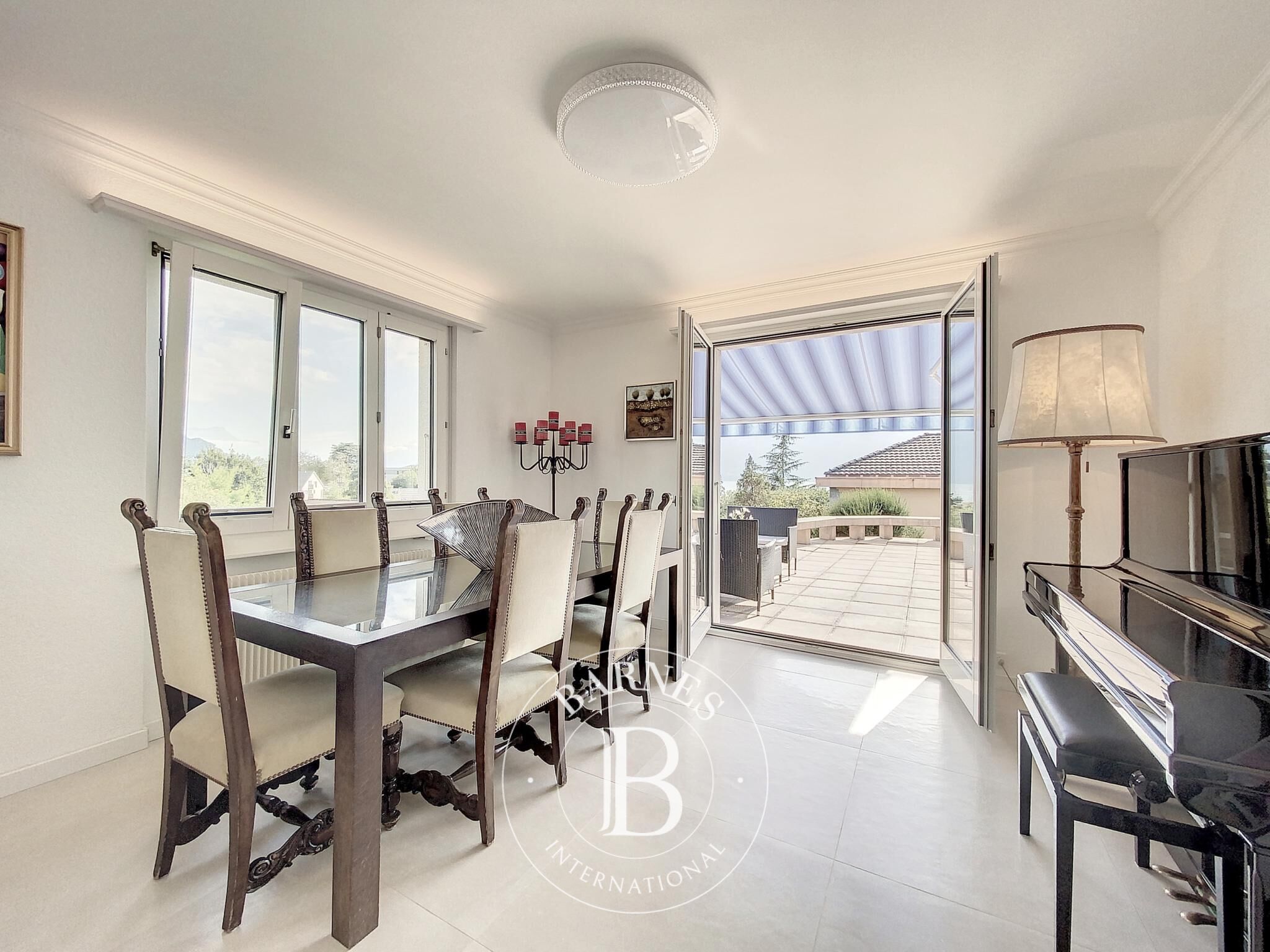 Haus for sale Vevey 196m² 6 rooms 1 995 000SFr.