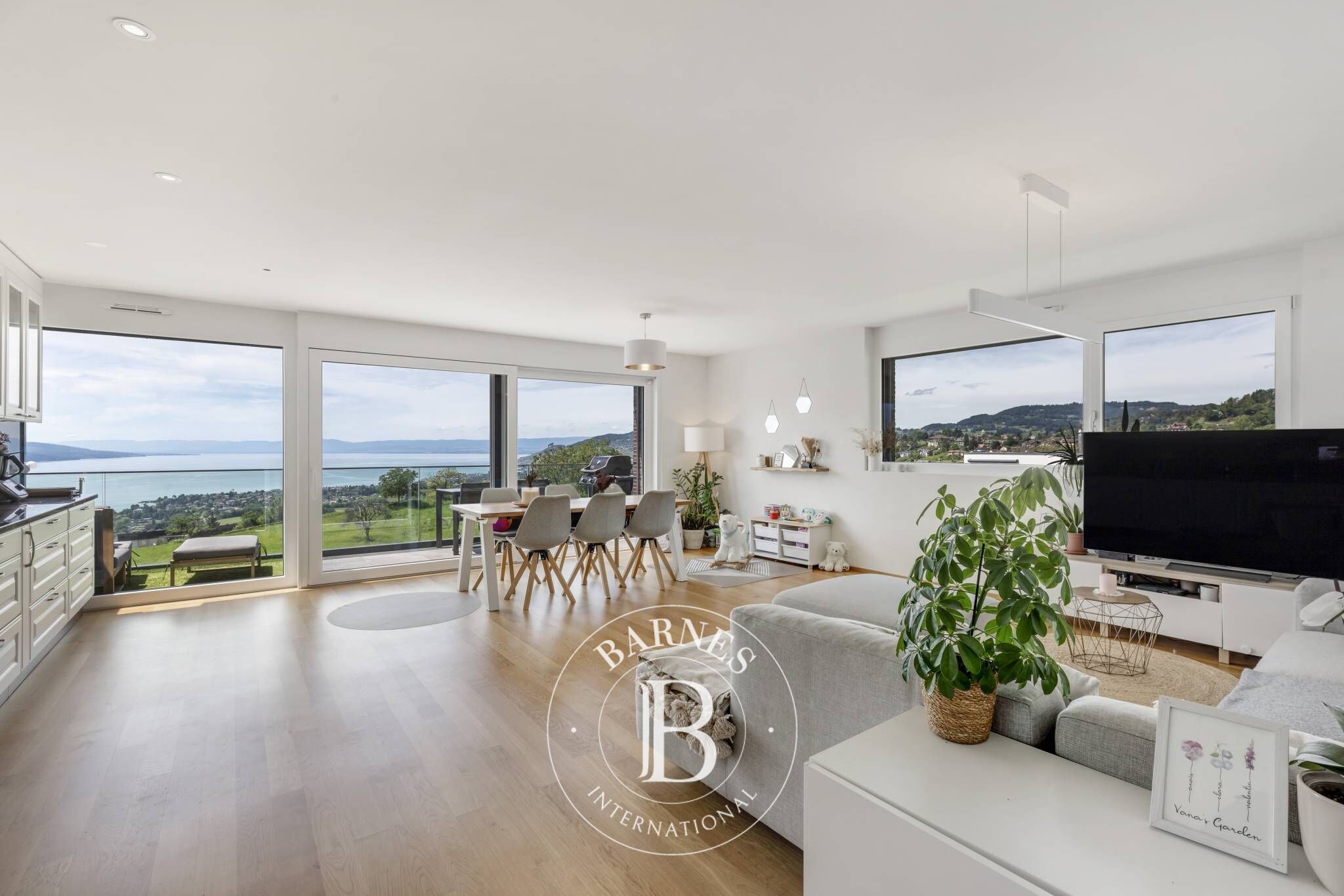 Daire Montreux - picture 6