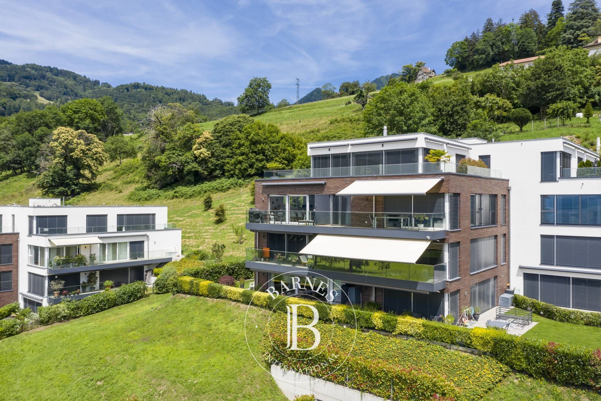 Daire Montreux - picture 11