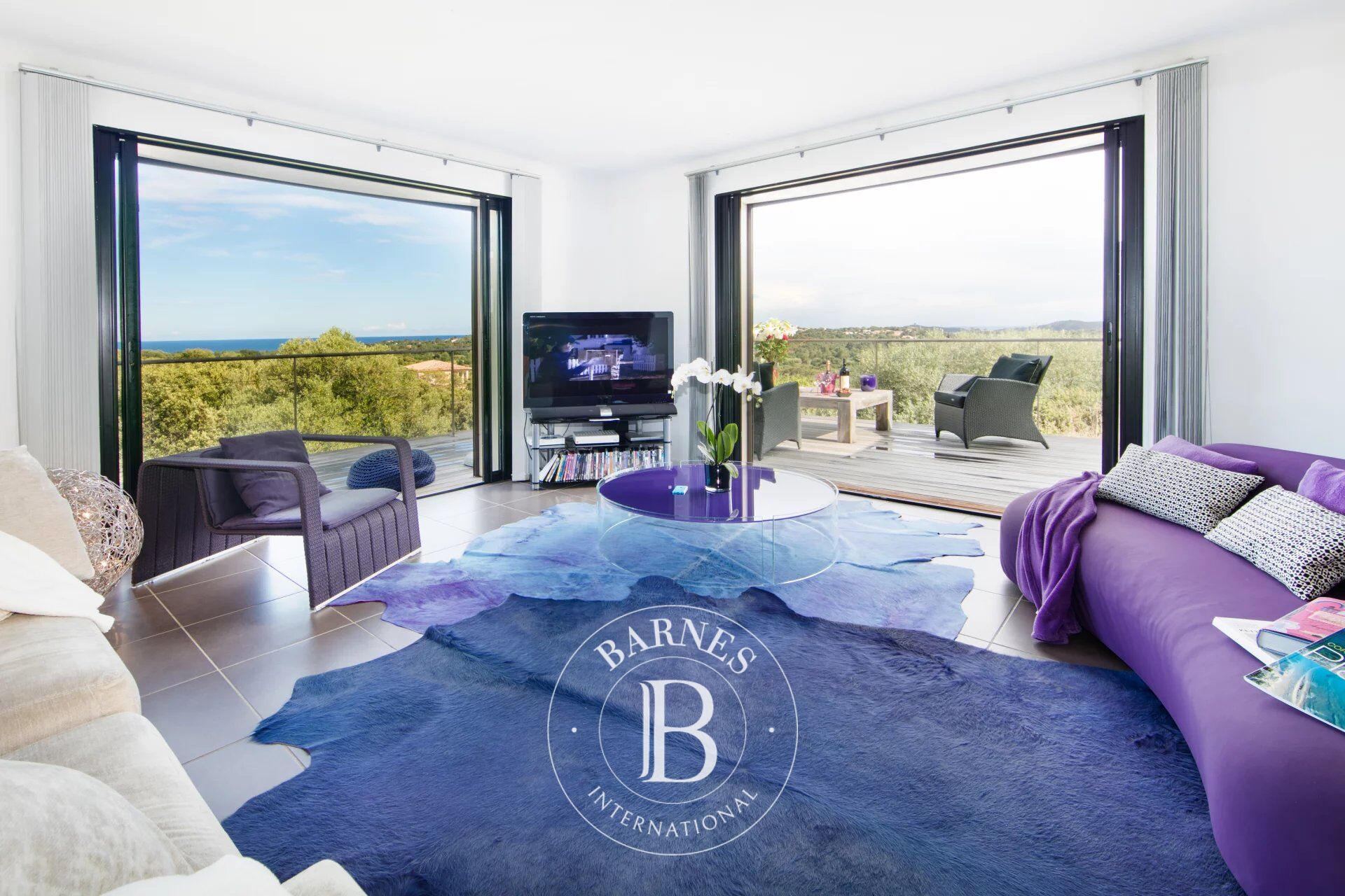 Exclusive, Sainte-Lucie de Porto-Vecchio, 5 Bedroom Villa Near Pinarello, Sea View, Pool - picture 3