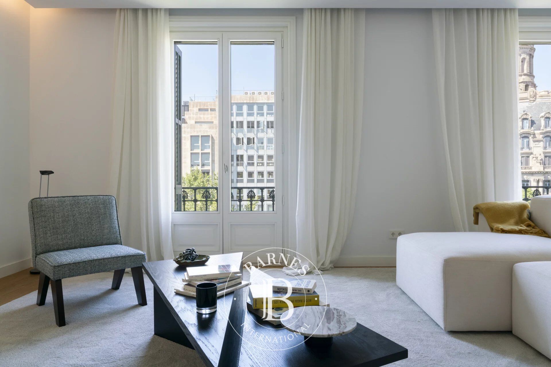 Exclusive New Build Apartment on Passeig de Gracia - picture 1