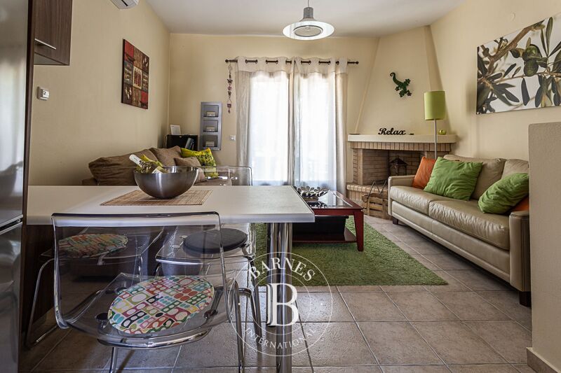 For Sale House | Magnesia - picture 2