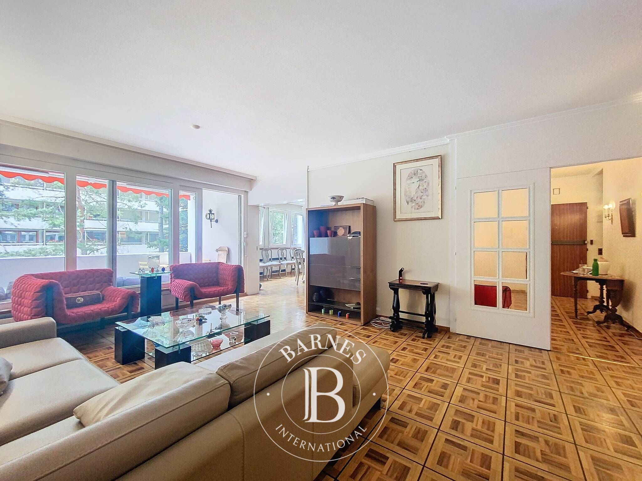 Daire Champel - picture 4