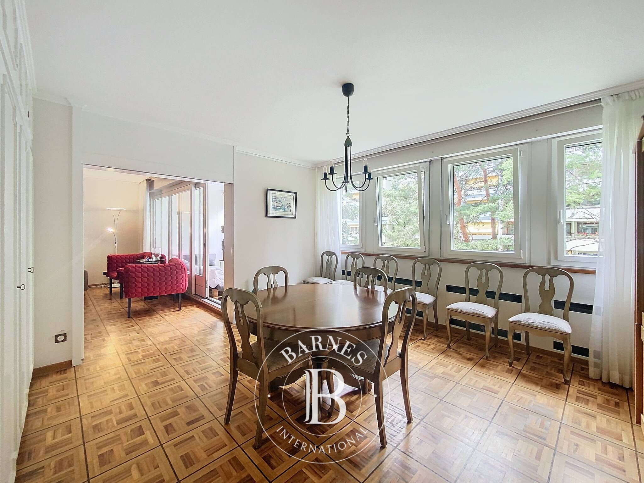 Daire Champel - picture 8