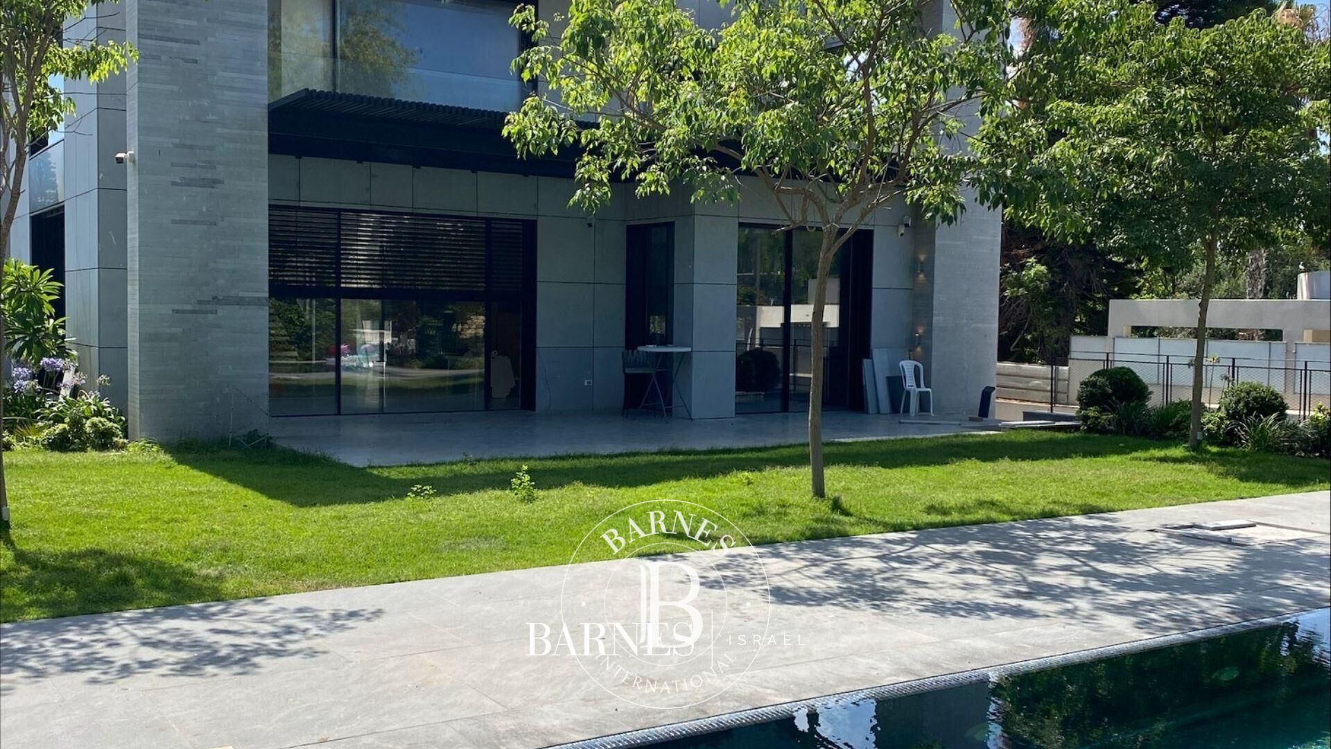 House for rent in Herzliya Pituach - picture 2