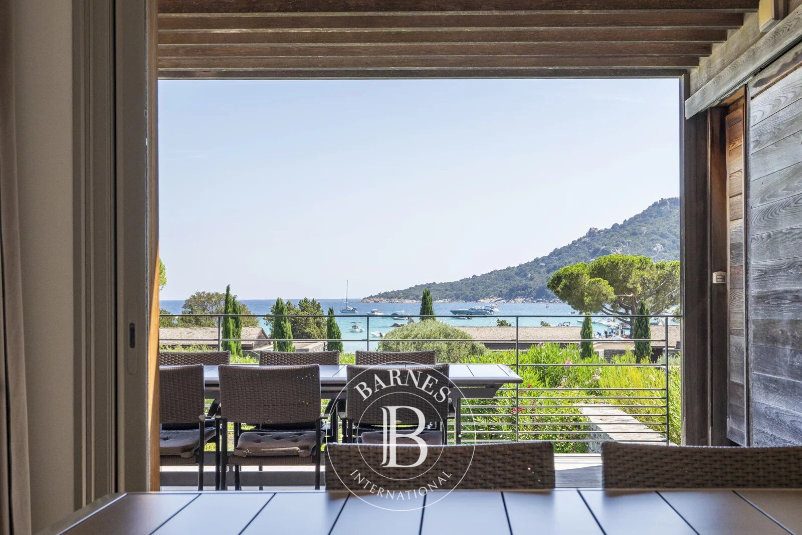 Villa Porto-Vecchio - picture 2