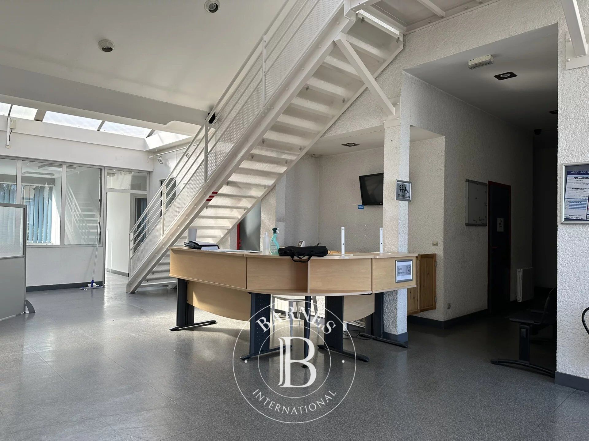 Gewerbe Linas - picture 1