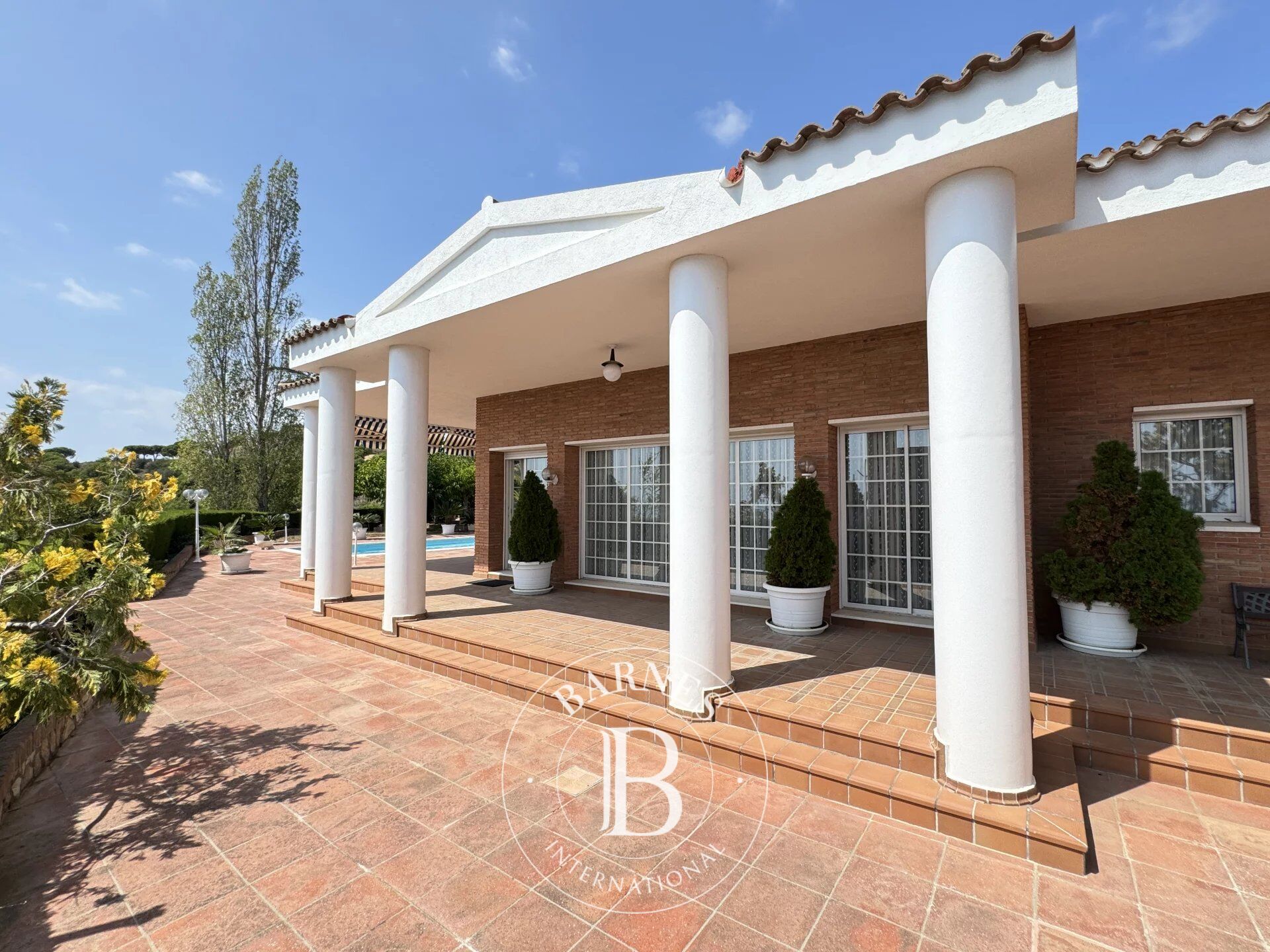 Casa con vistas increíbles al mar en Alella, Barcelona. - picture 2