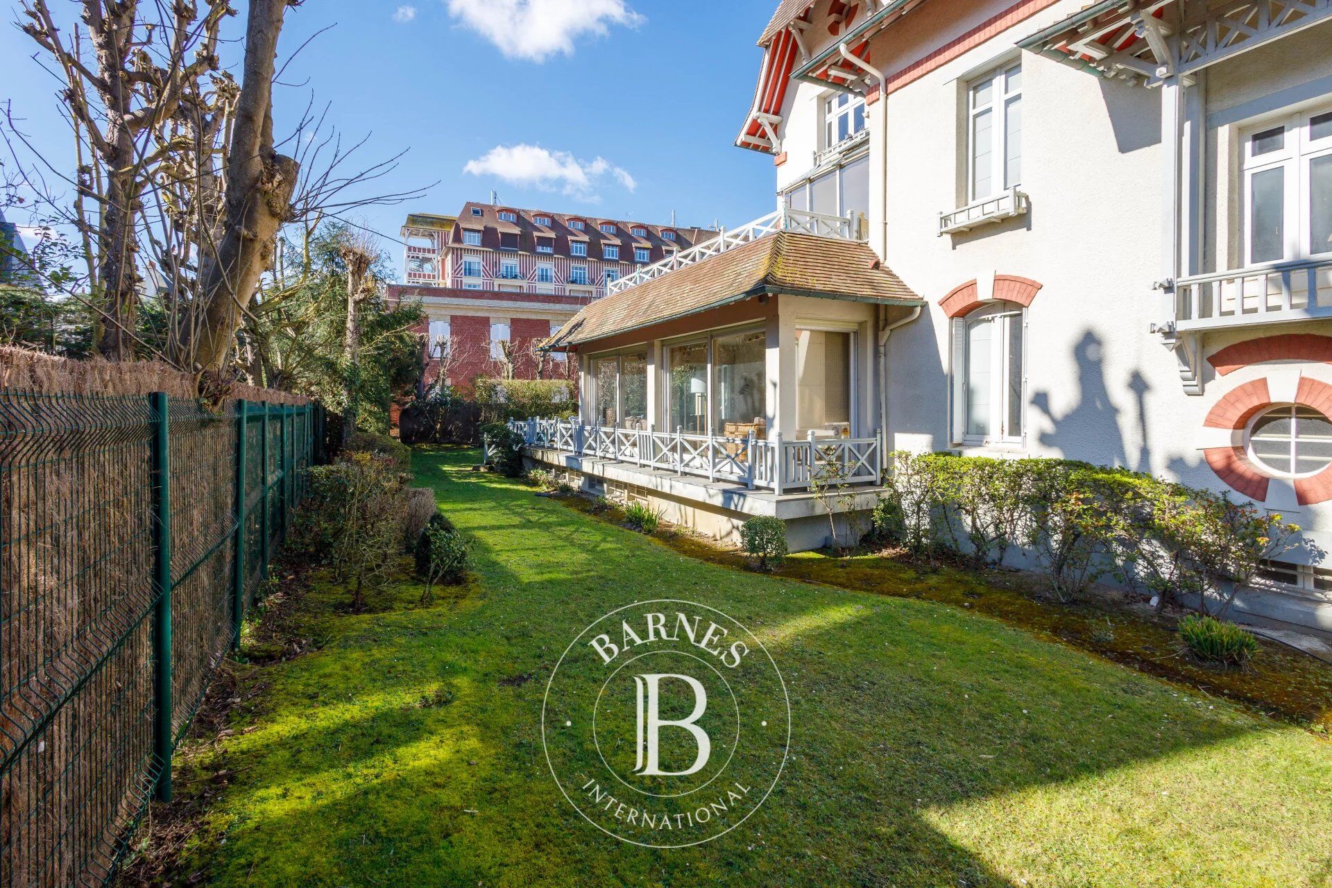 Villa - 7 bedrooms - Deauville - picture 3