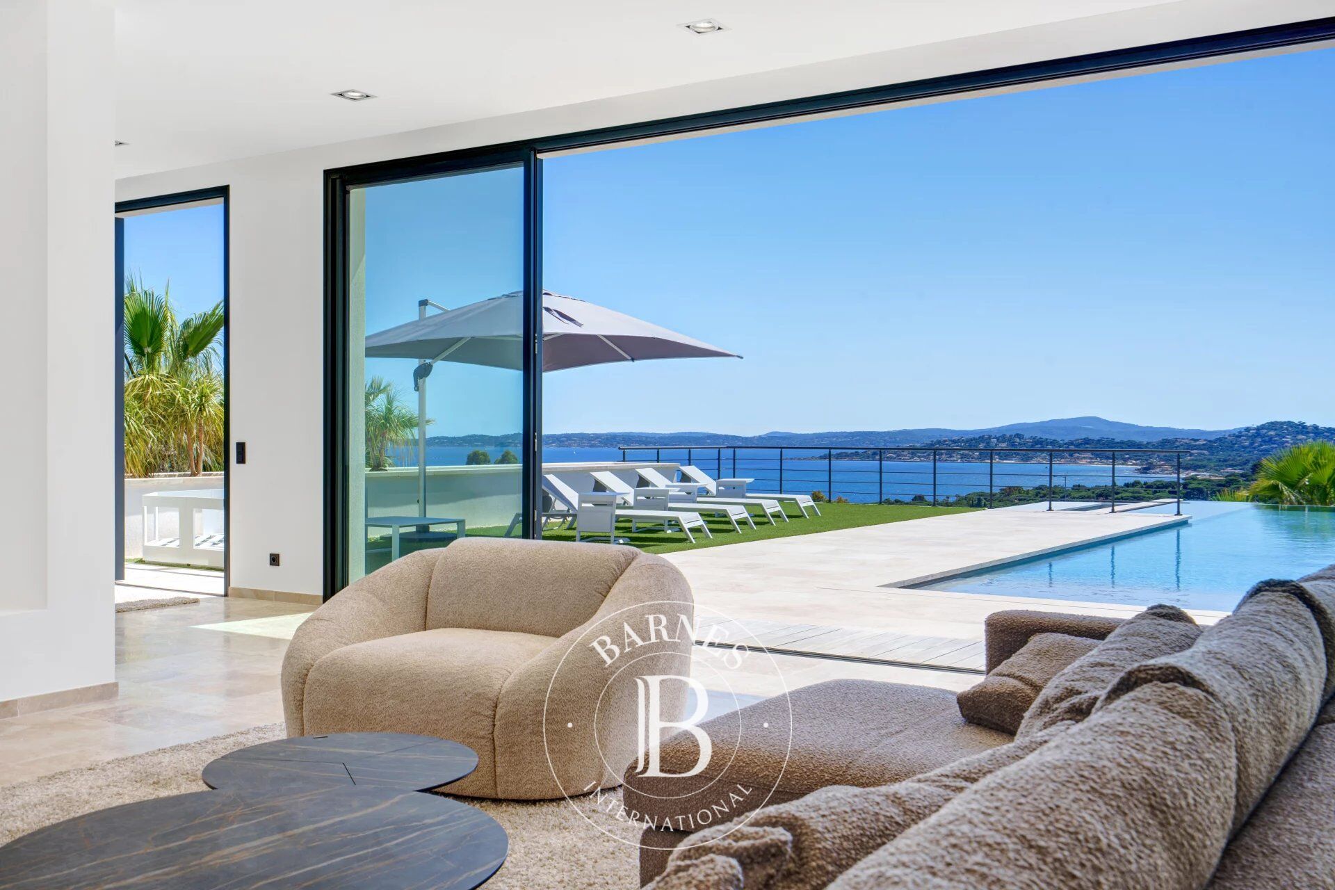 Villa Les Issambres - picture 1