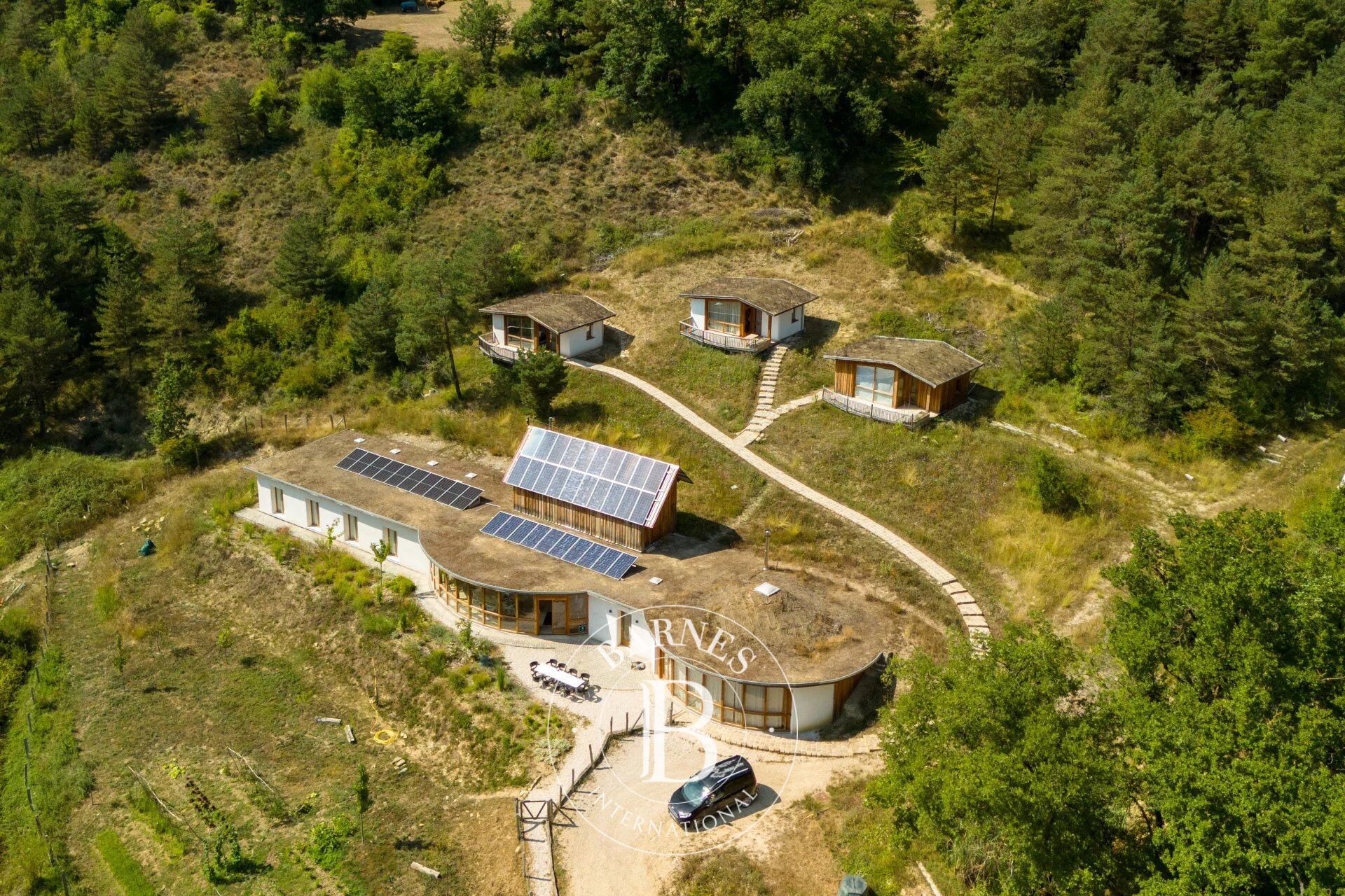 Mülkiyet Zubiri - picture 7