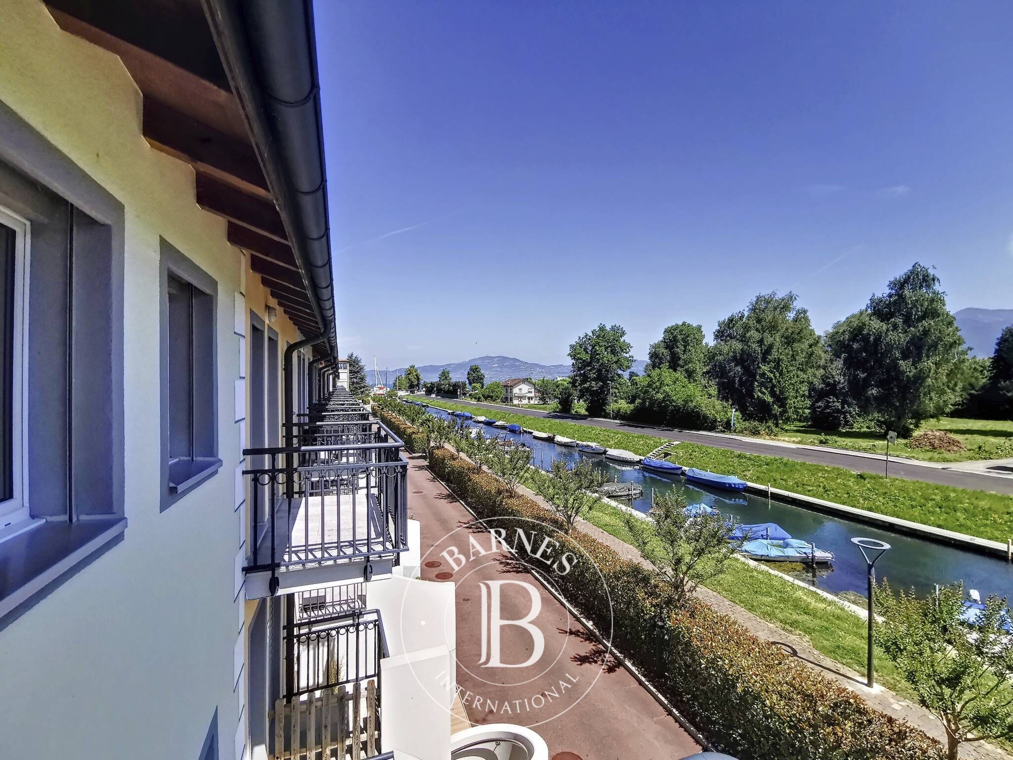 Daire Bouveret - picture 17