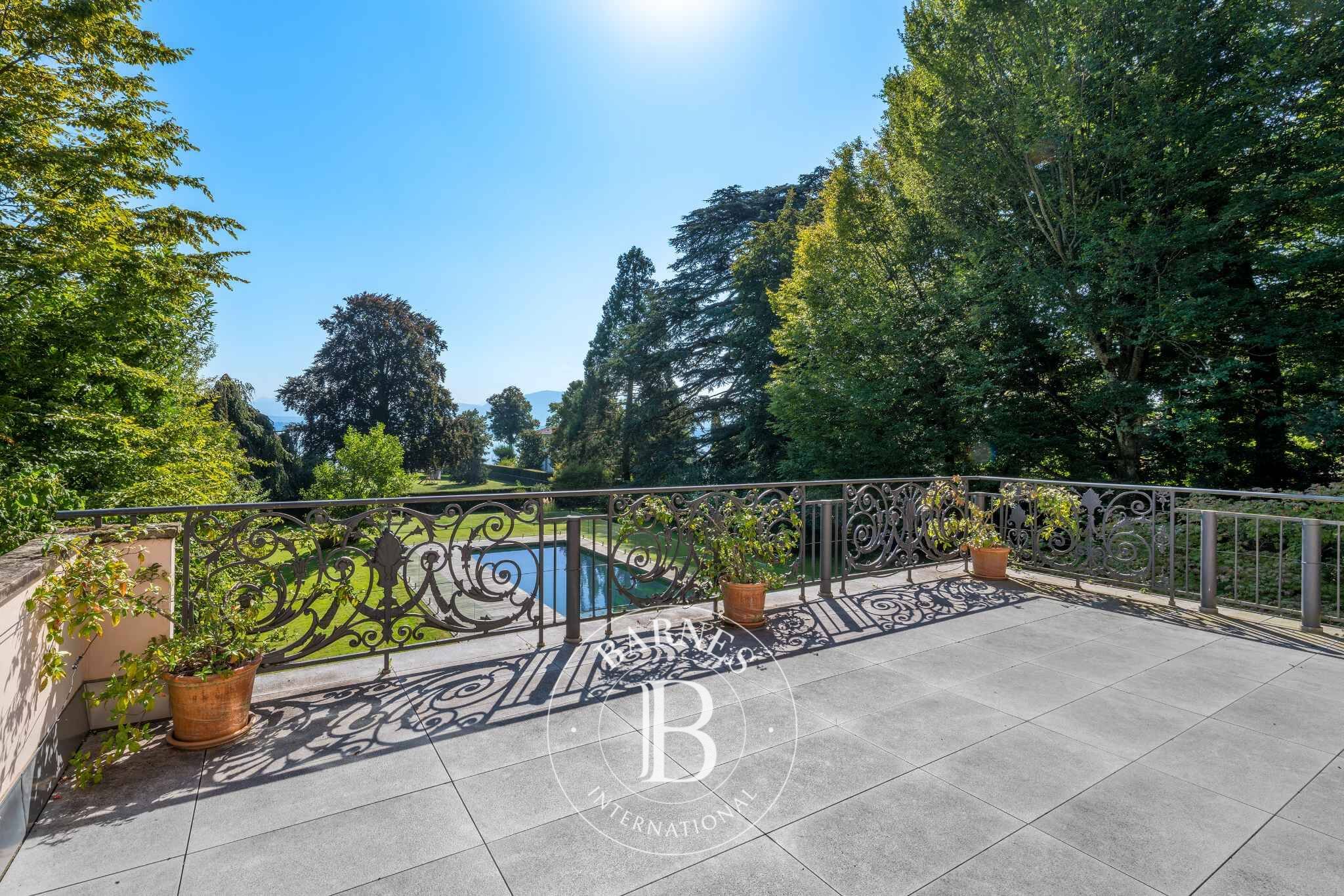 Villa Versoix - picture 4