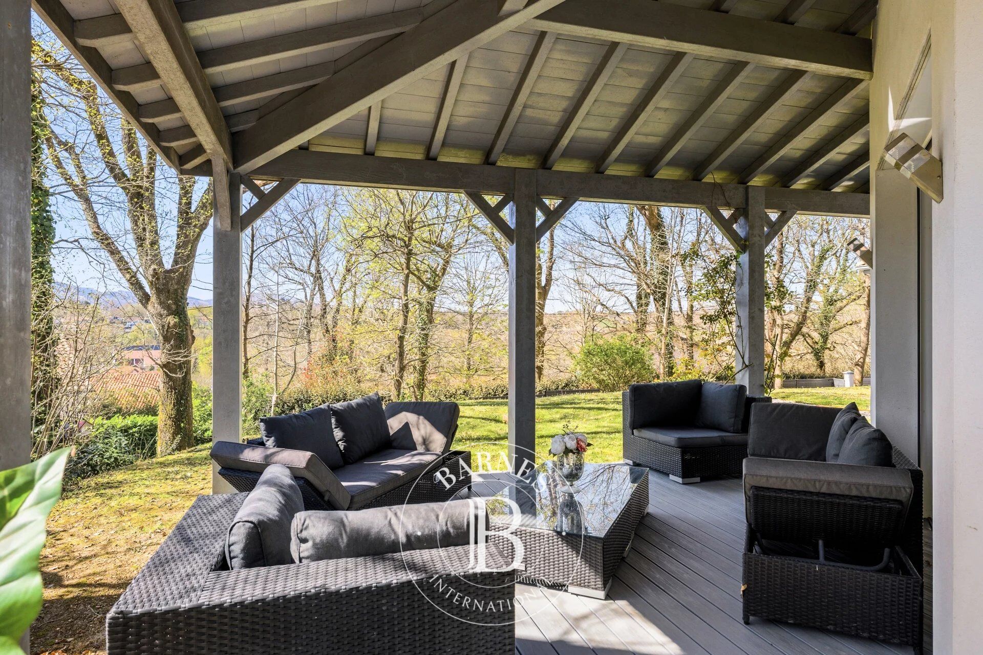 ASCAIN, AU CALME, MAISON DE 200 M² - picture 1