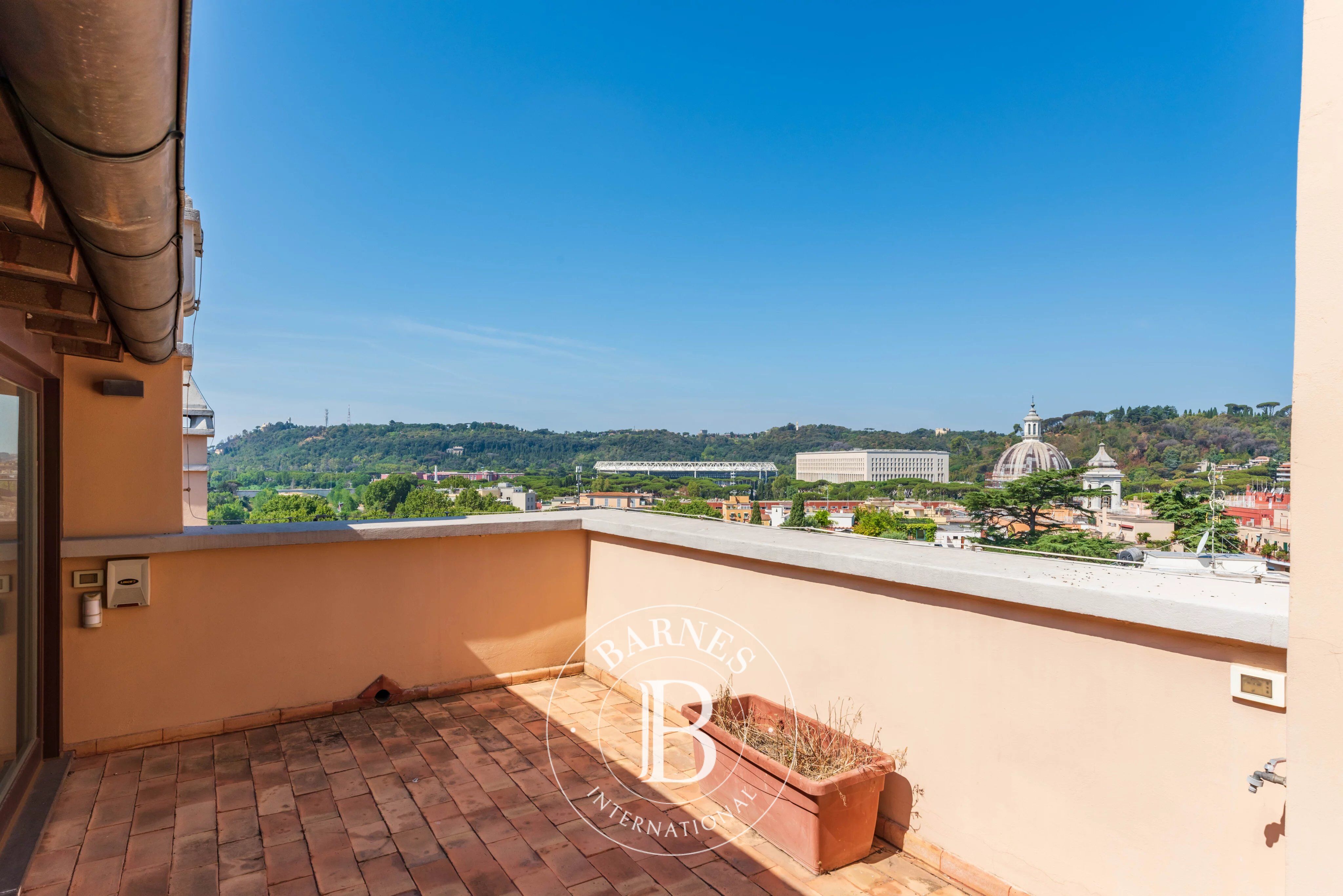 Penthouse Roma - picture 12