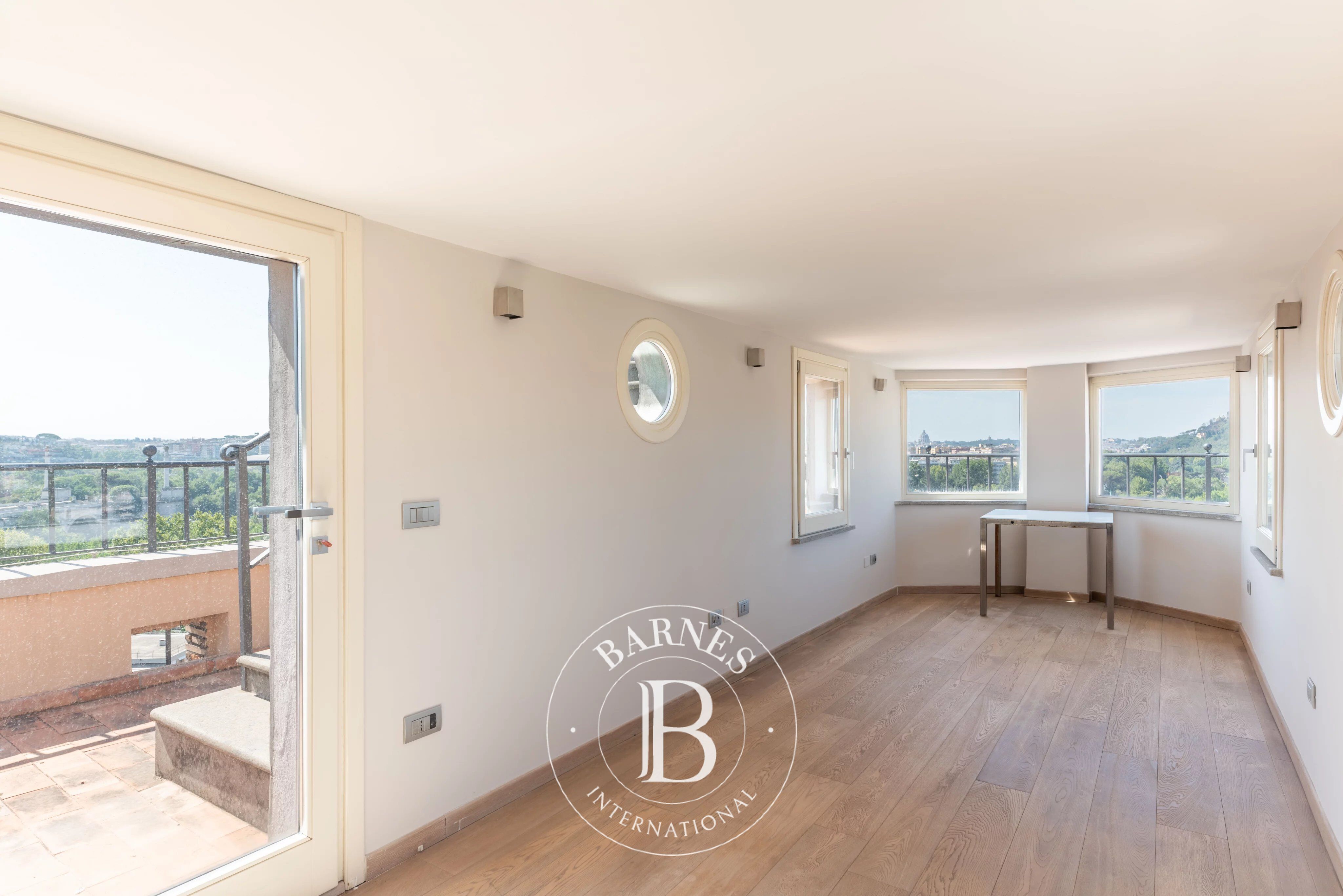 Penthouse Roma - picture 30