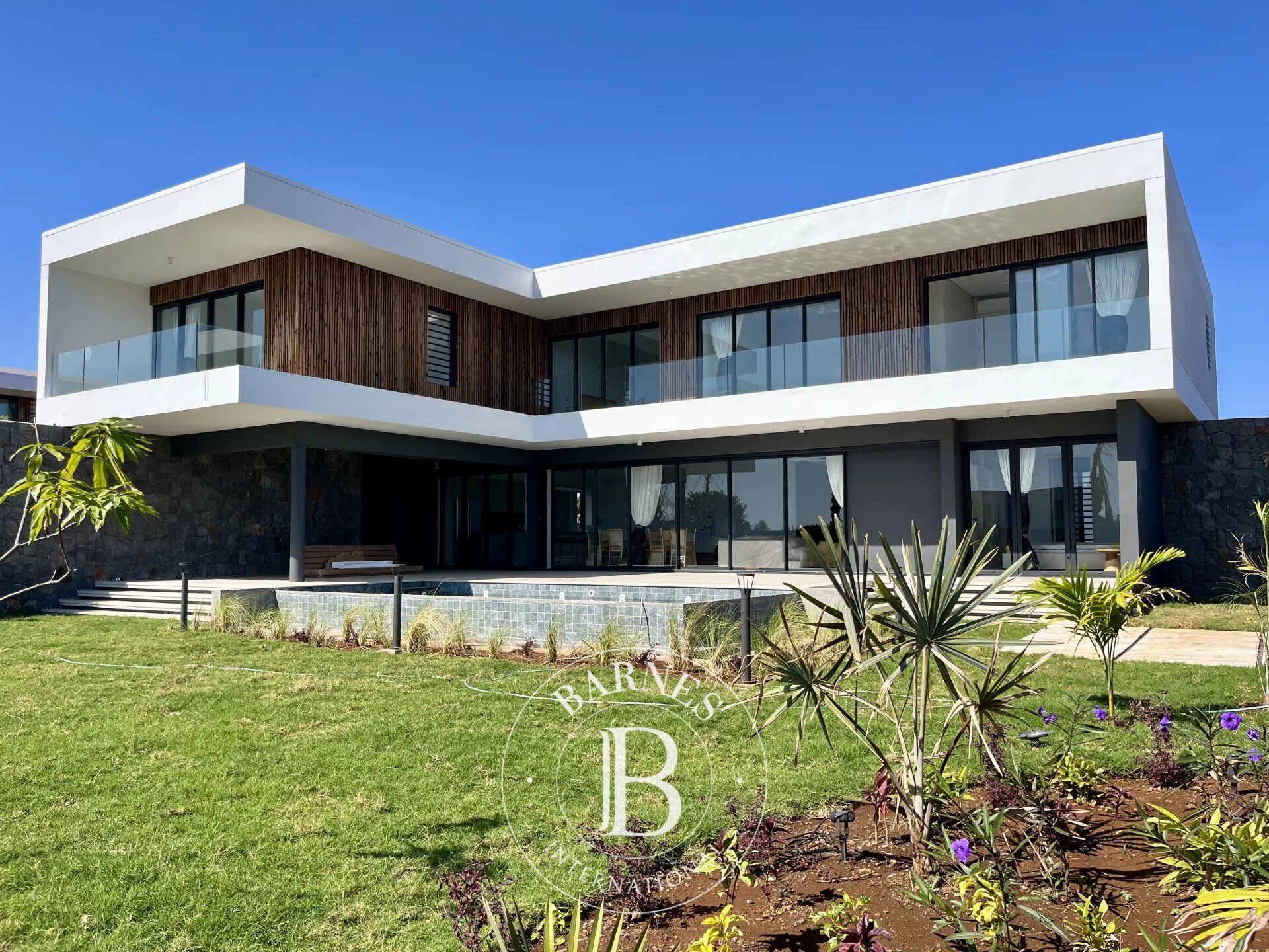 Villa Grand Baie - picture 1