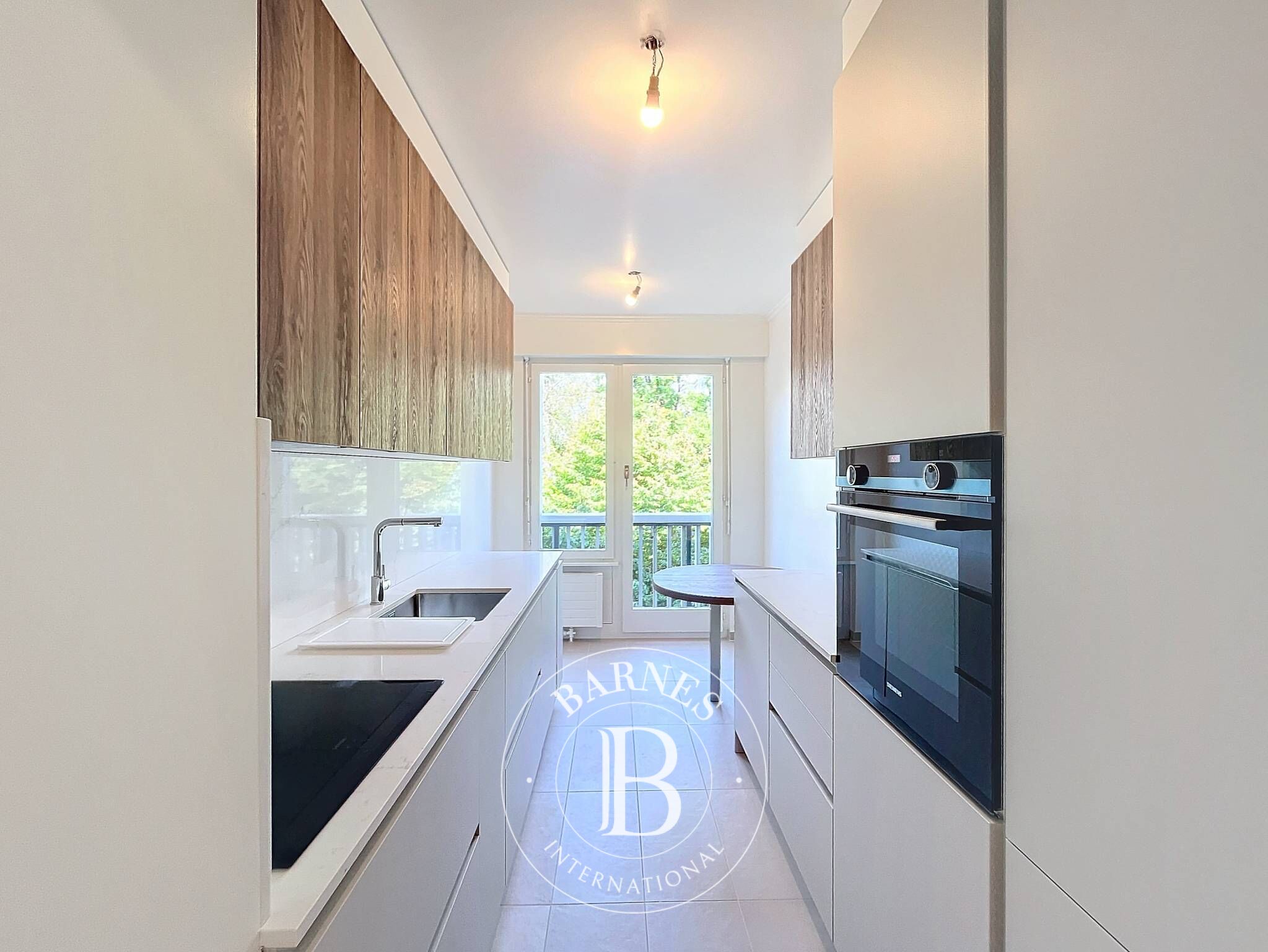 Daire Champel - picture 15