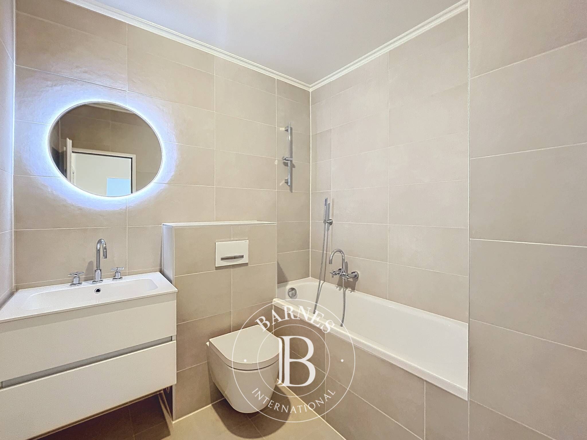 Daire Champel - picture 4