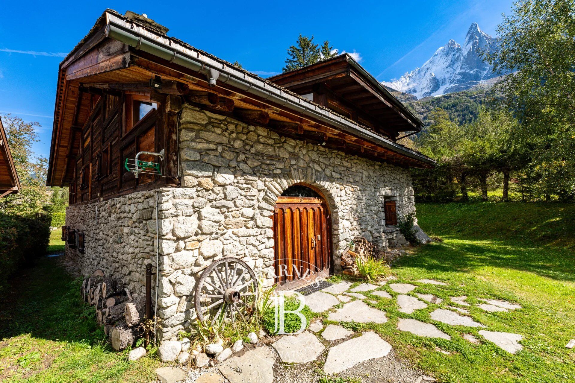 Chalet Chamonix-Mont-Blanc - picture 1