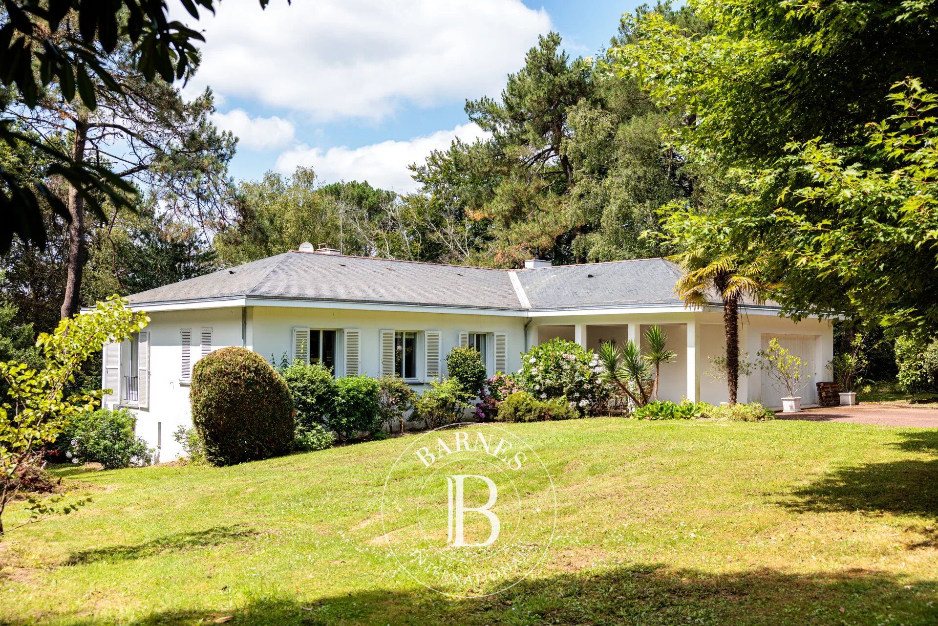 ORVAULT - Maison familiale avec jardin - picture 1