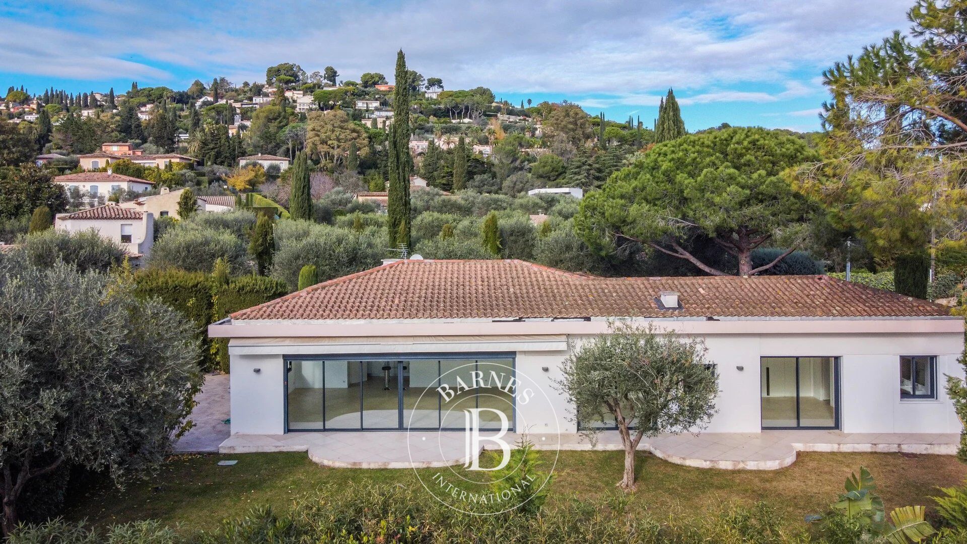 Ev Mougins - picture 4