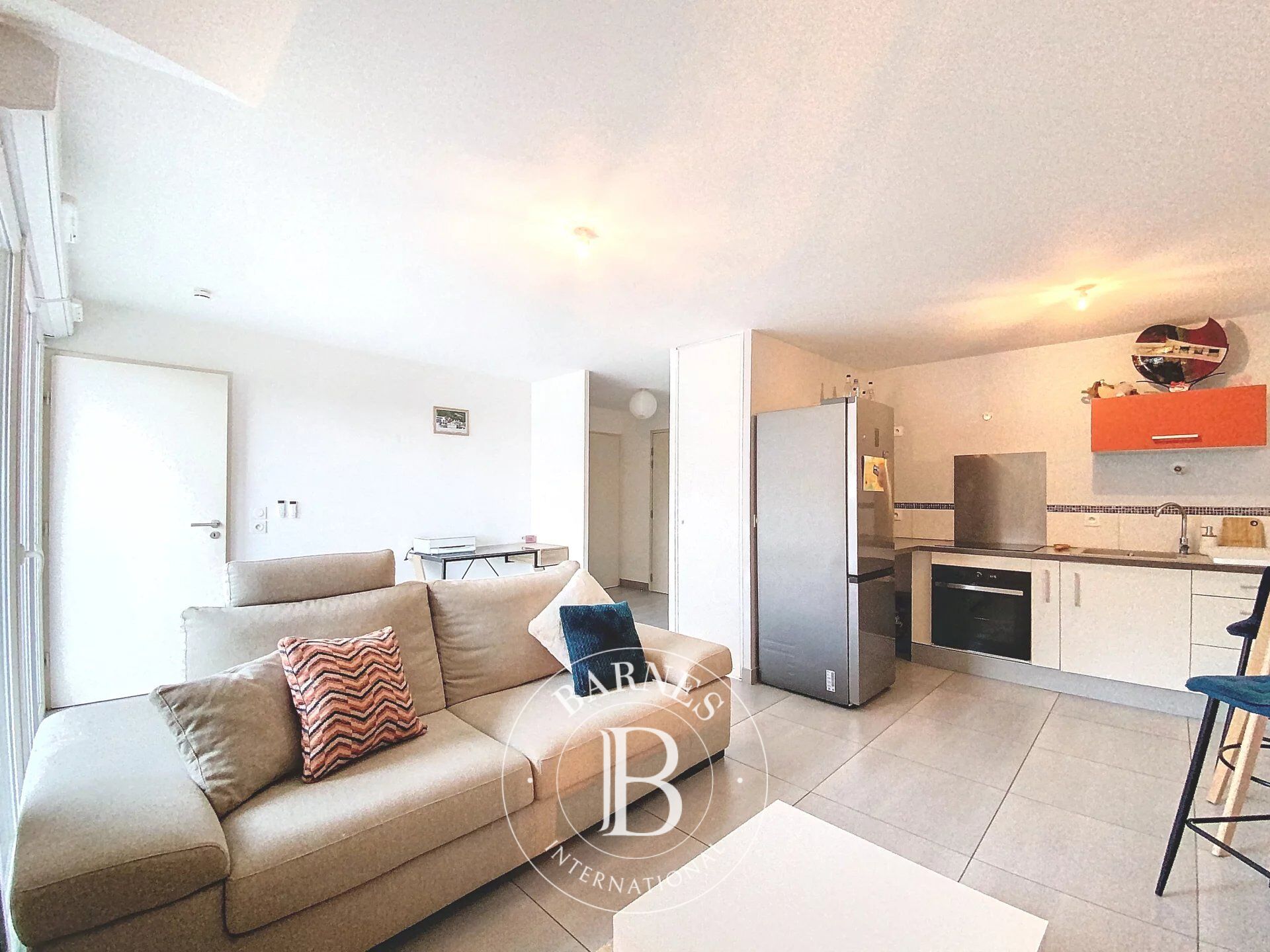 Daire Saint-Cergues - picture 5