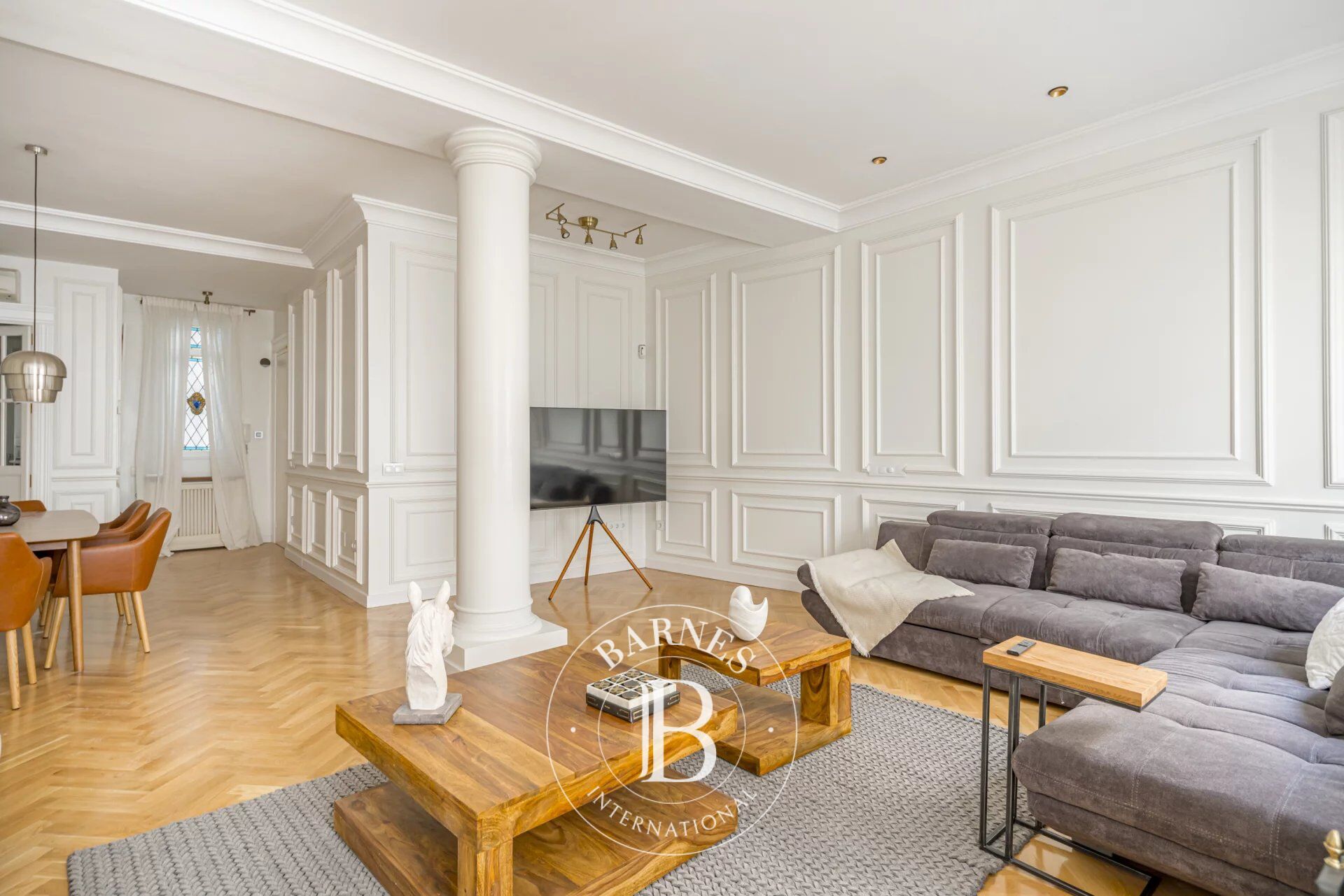 Madrid - Centro - Esclusivo Appartamento di Design Contemporaneo con 2 Camere da Letto, 2 Bagni e Finiture di Lusso in un Edificio Classico - picture 2