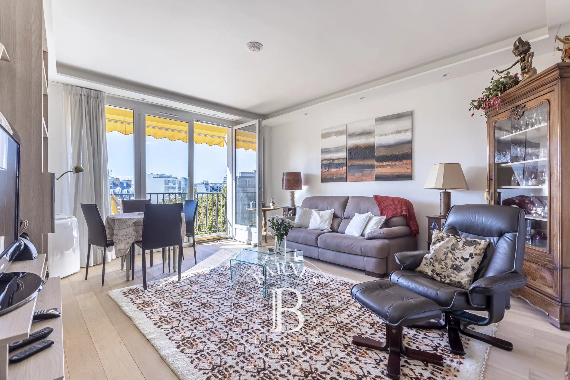 Paris 16 - Auteuil - Balcony - Upper floor - 2 bedrooms - picture 2