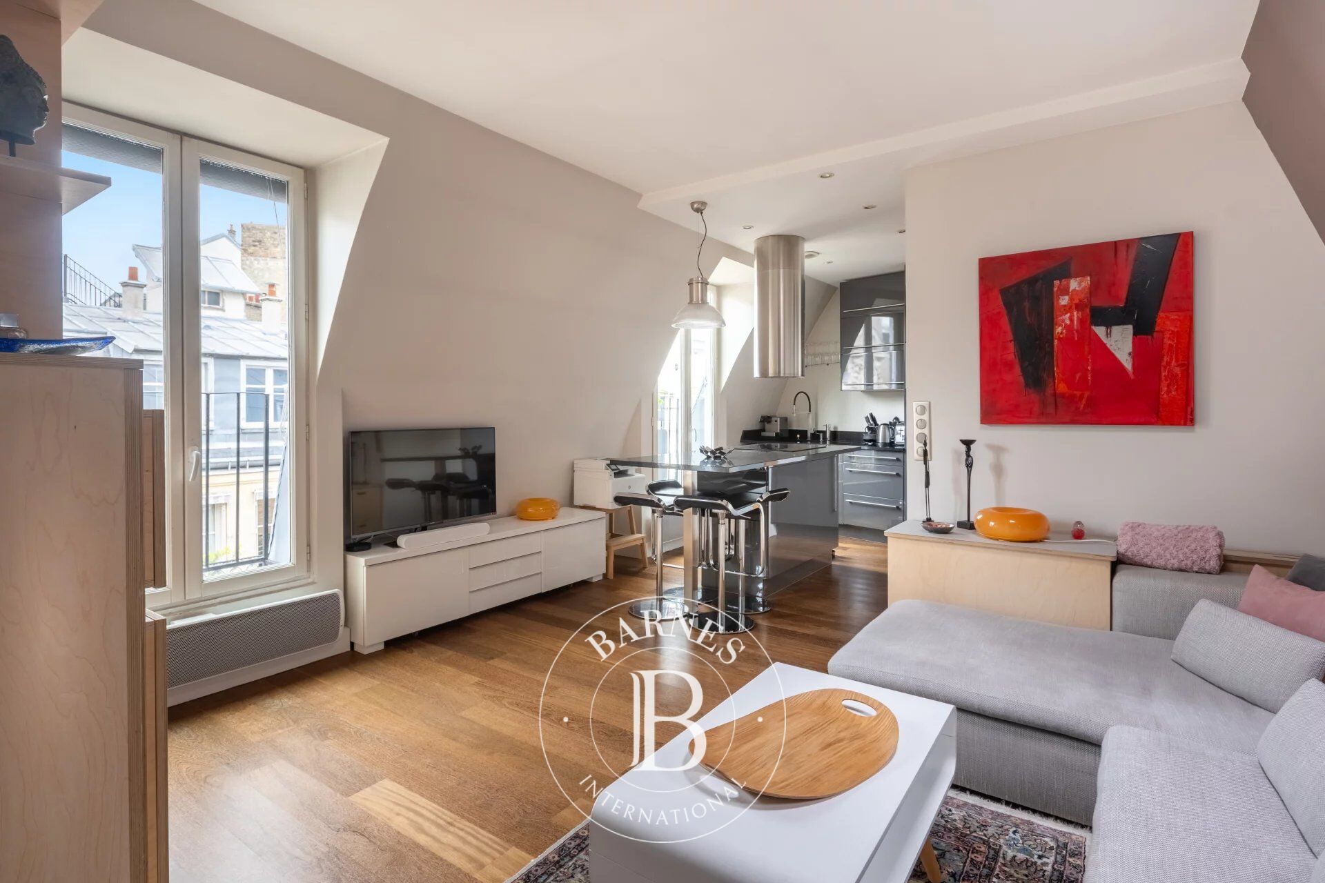 Paris 16 -  Trocadéro / Chaillot - Bright - 1-bed - Top floor - picture 2