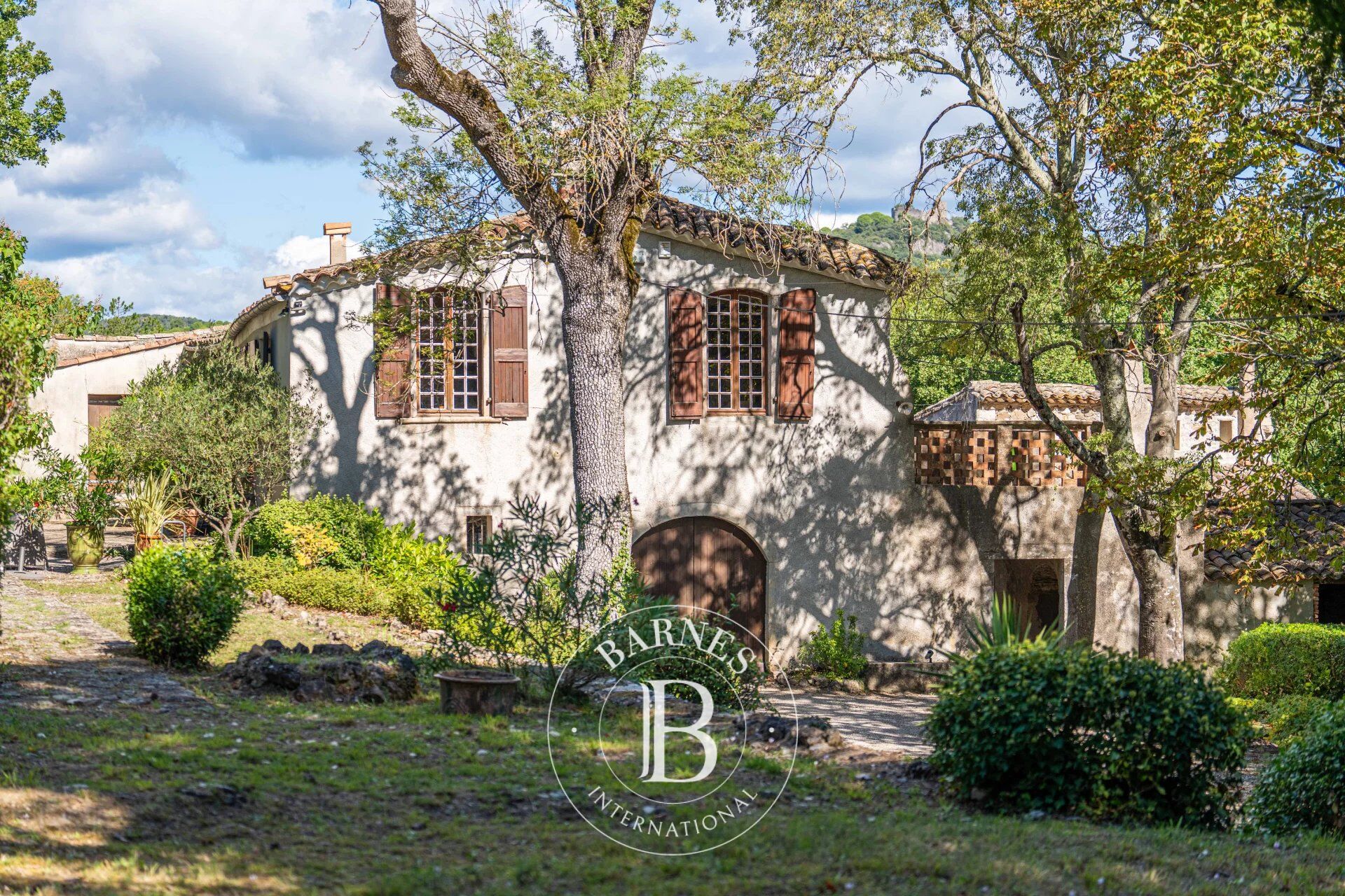 Masía Durfort-et-Saint-Martin-de-Sossenac - picture 1