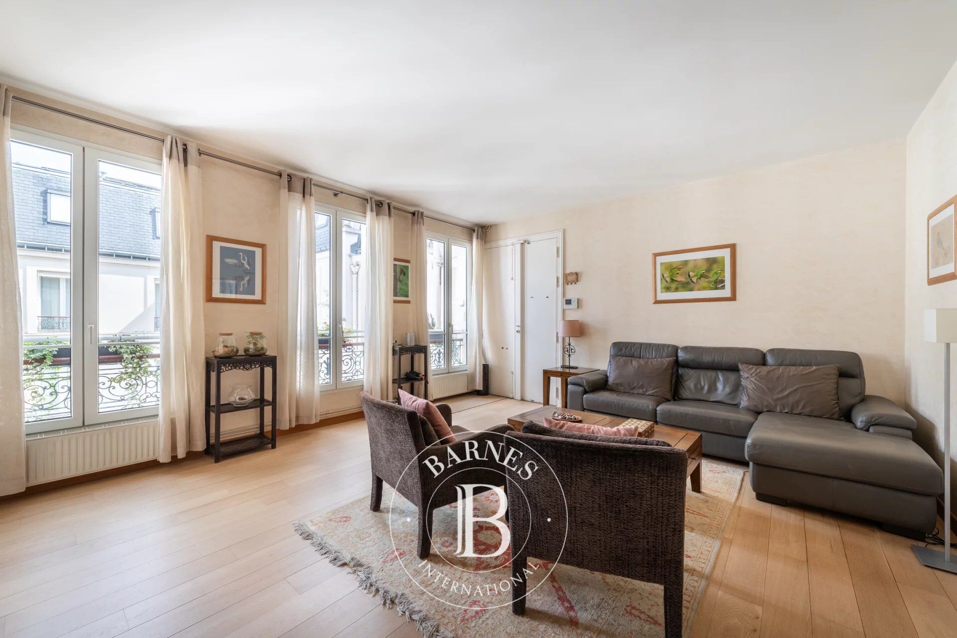 Exclusivité - Paris 16e - Victor Hugo - Duplex 3 chambres - picture 2