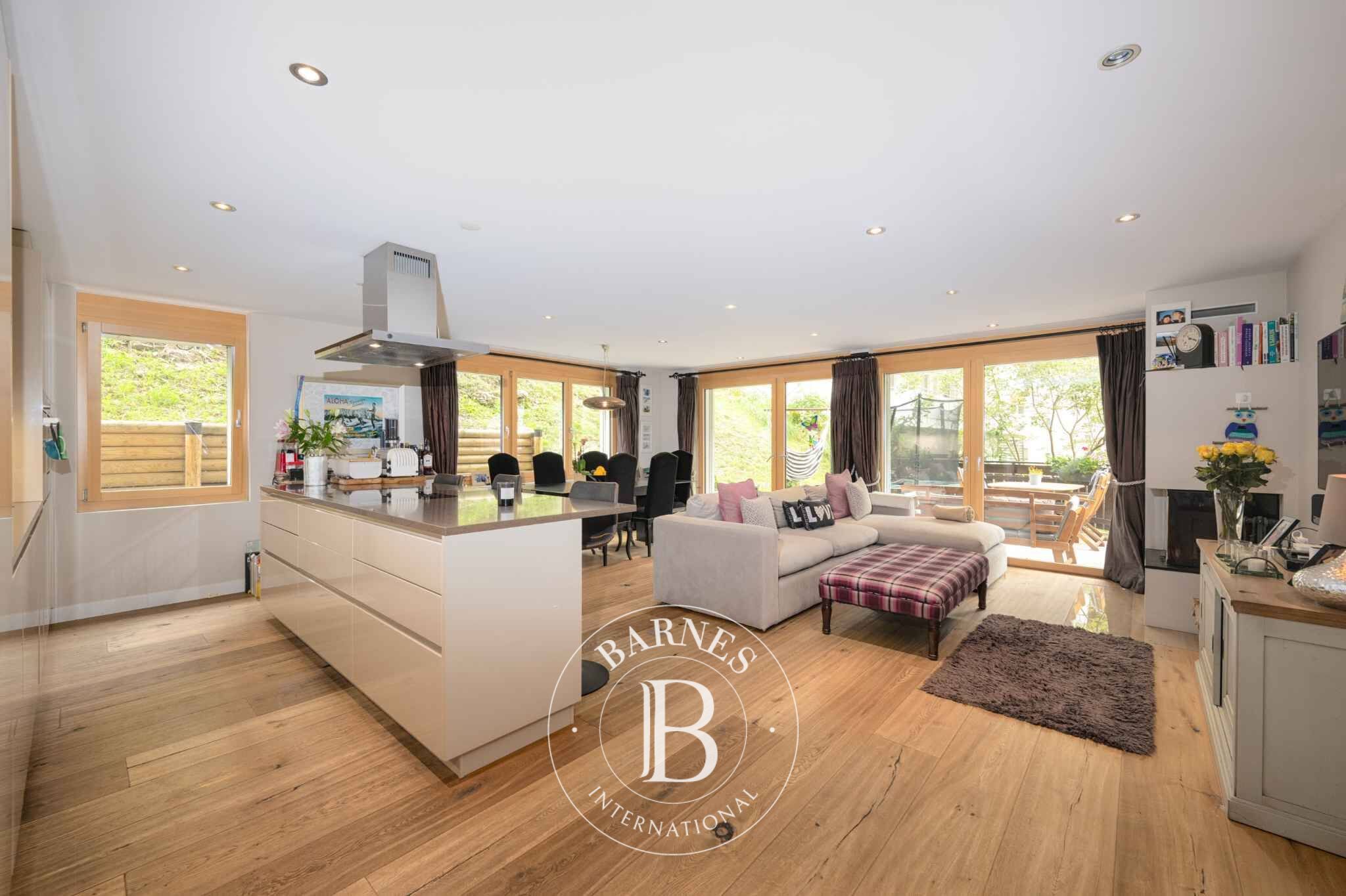 Appartement de 4 ½ pièces, calme et très bien équipé - picture 2