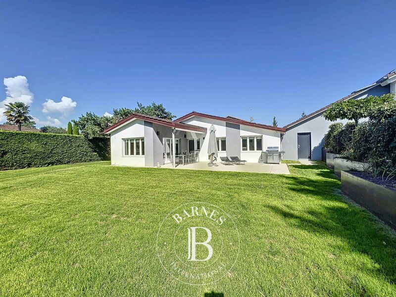 Venta, Villa gemela Mies - picture 1