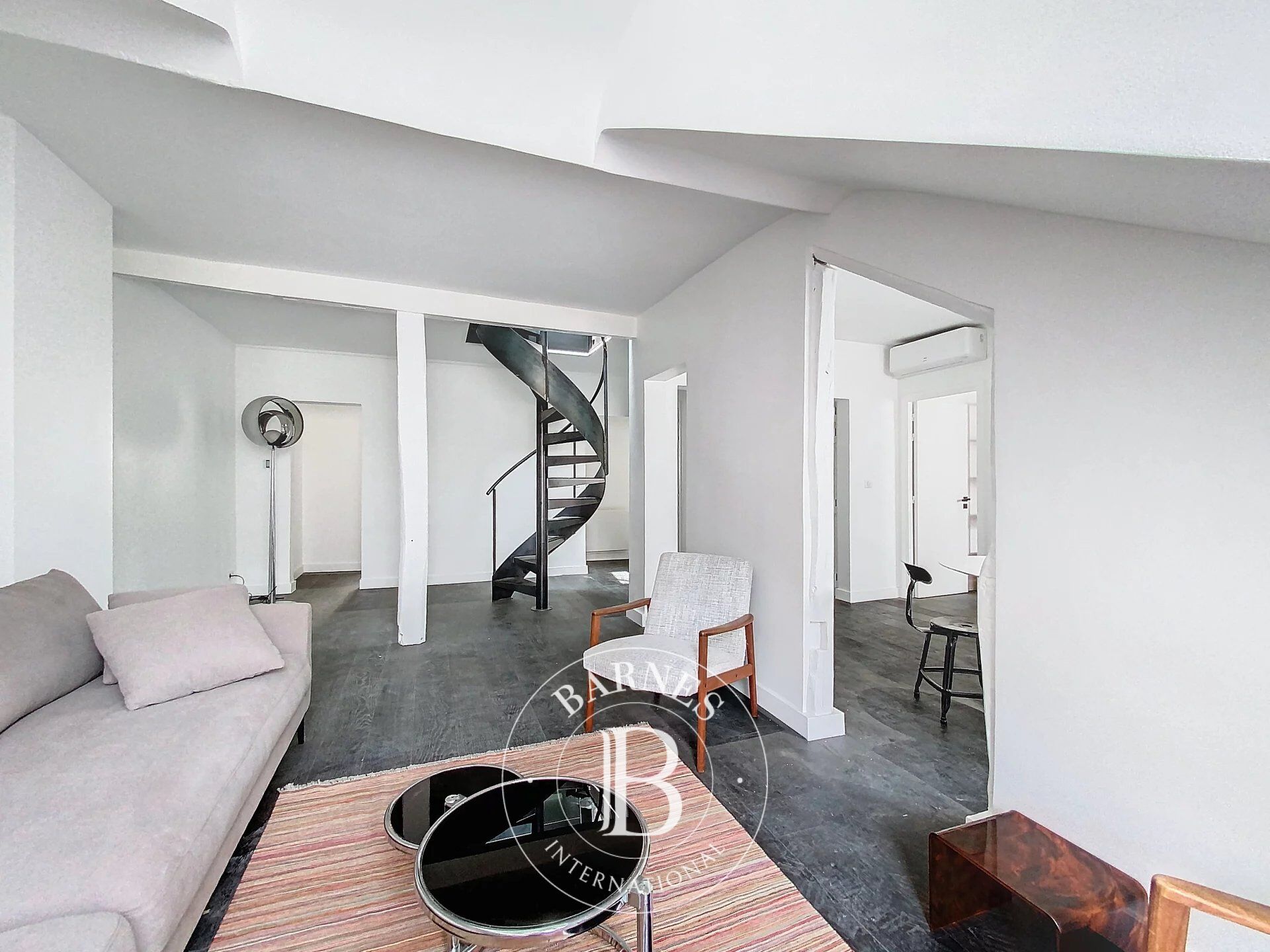 Piso Paris 6ème - picture 2