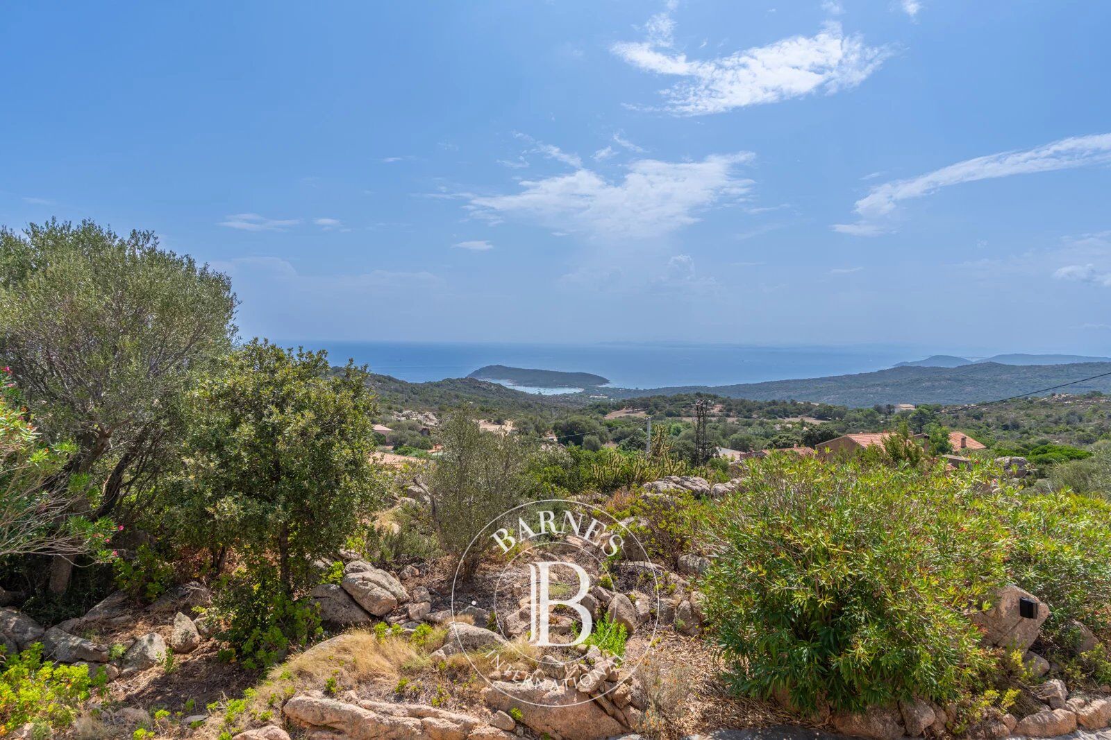 Bonifacio, Suartone, 3 bedrooms + 2 studios, sea view - picture 2