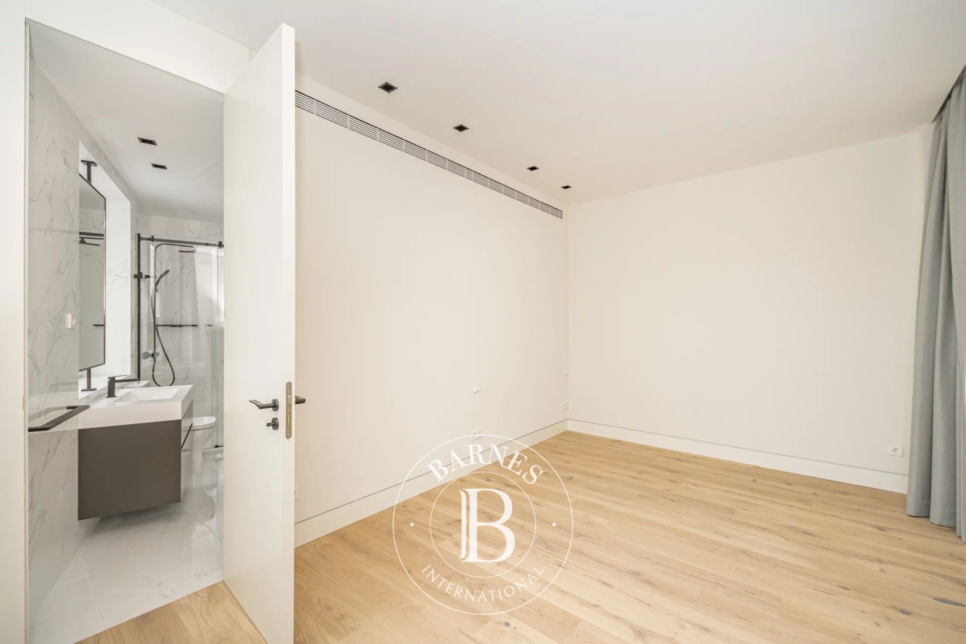 Daire Madrid - picture 17