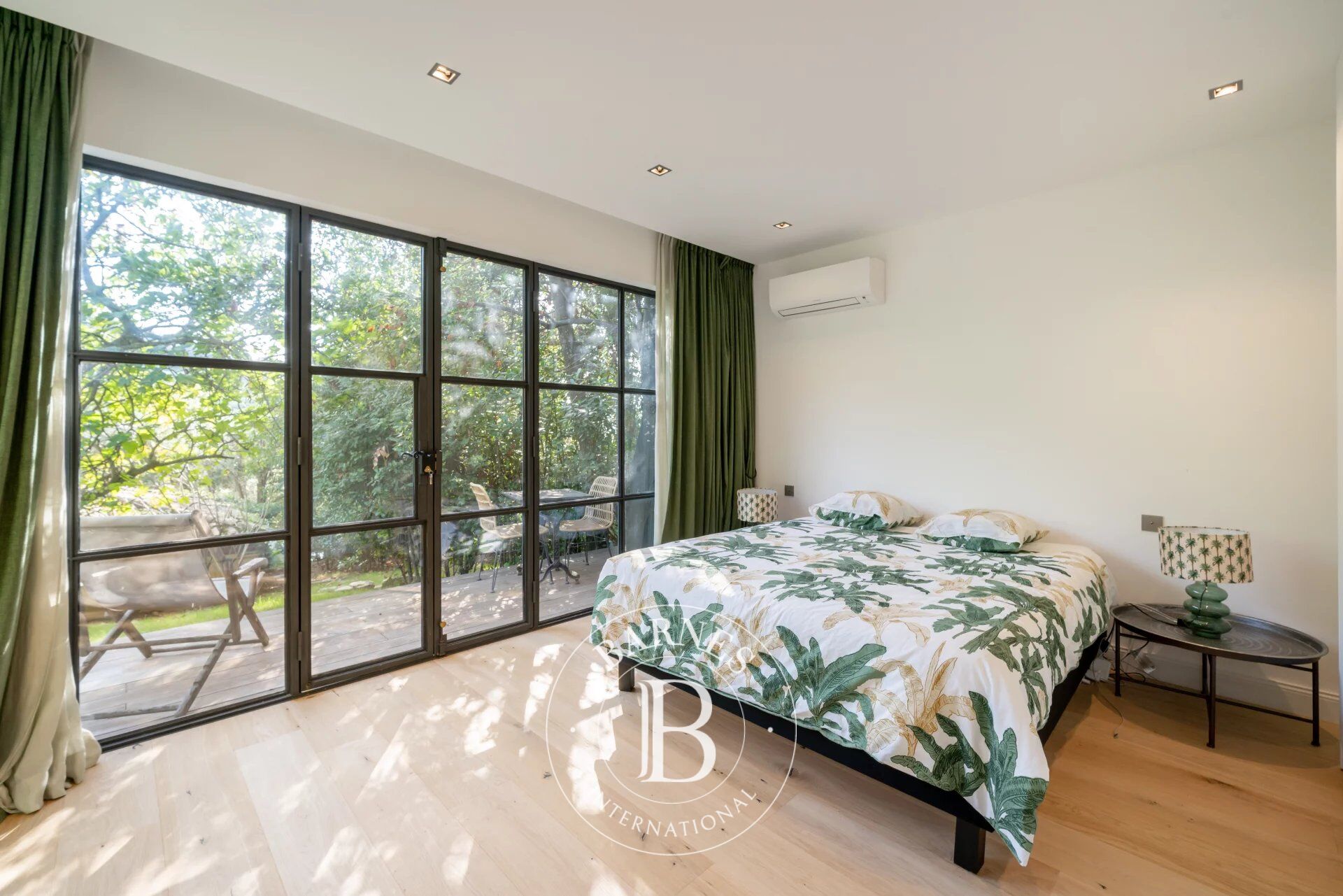 Villa Cannes - picture 23