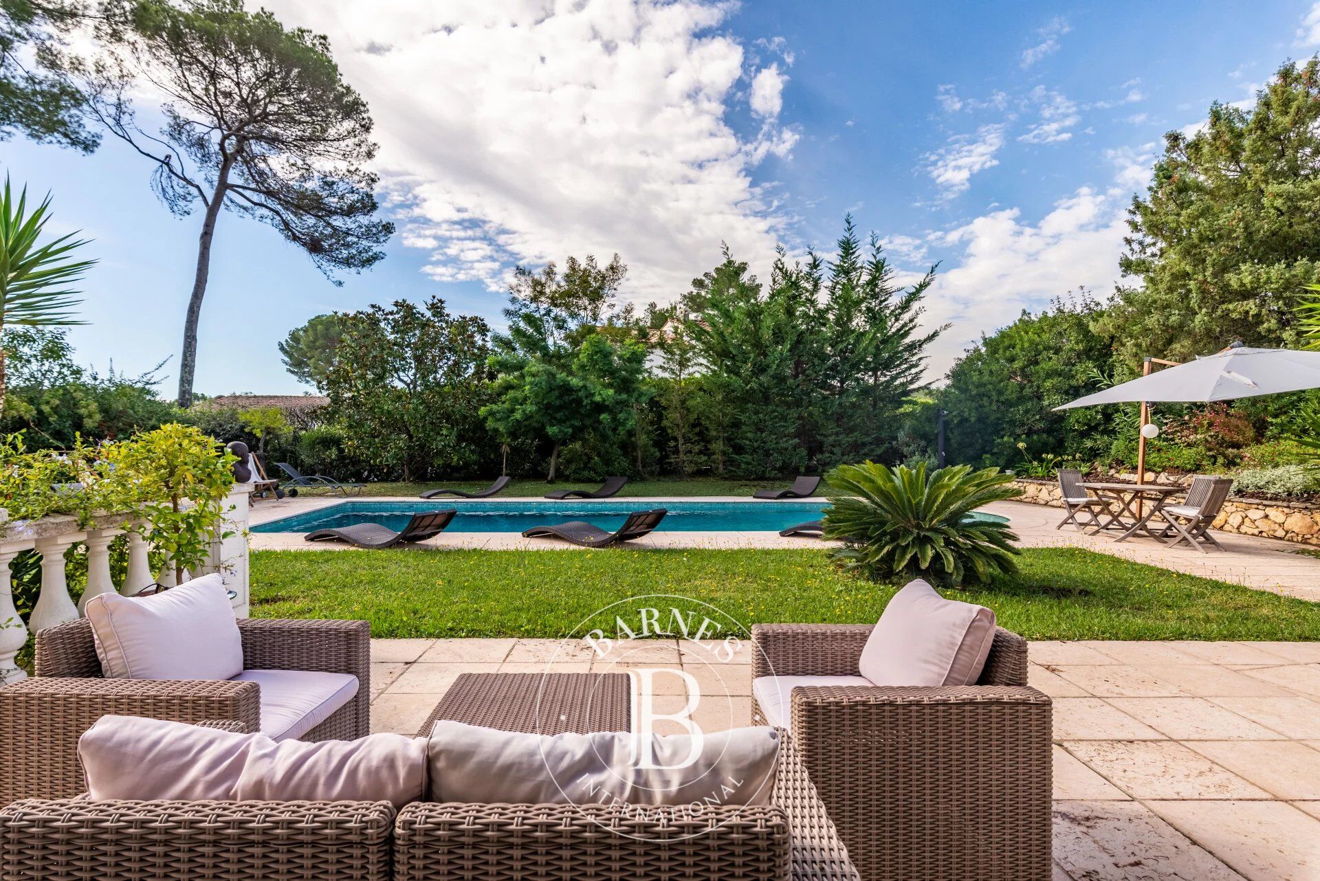 Villa Roquefort-les-Pins - picture 3