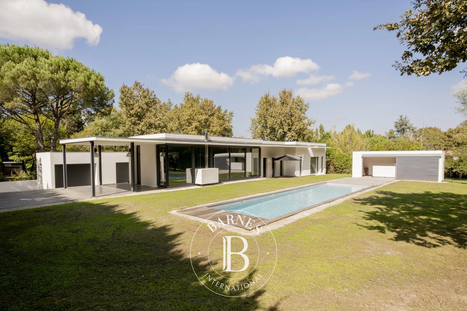 Haus Latresne - picture 1